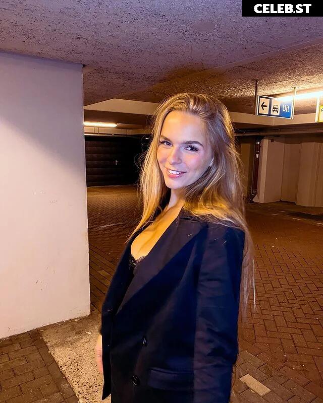 Lies Zhara (Dutch Influencer) Image 5293072