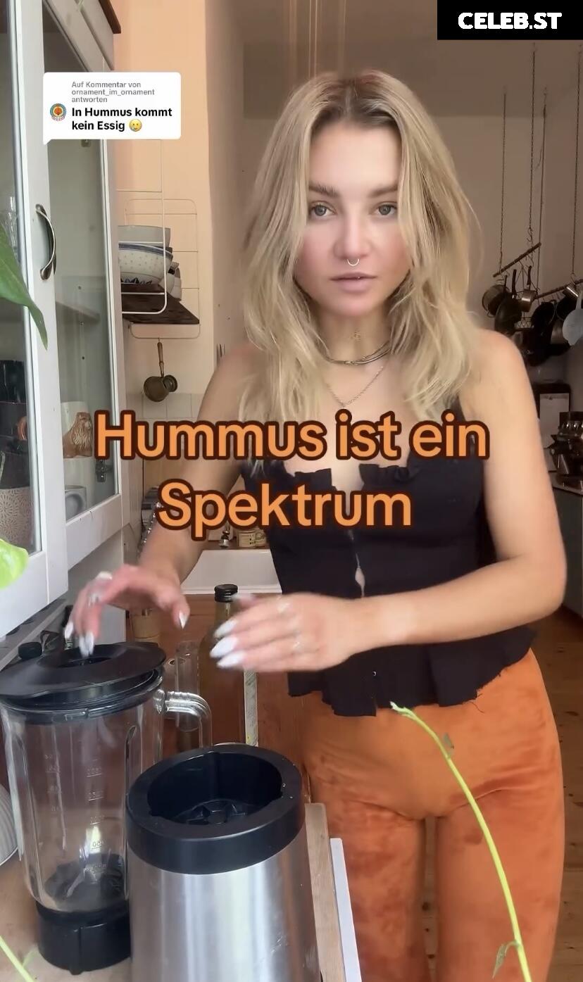 Julia Wulf Image 529831