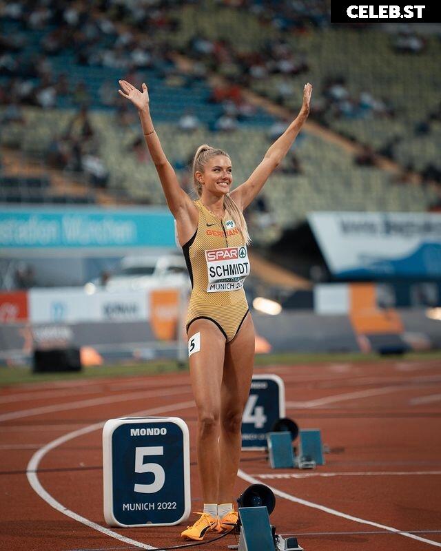 Alica Schmidt Image 528720