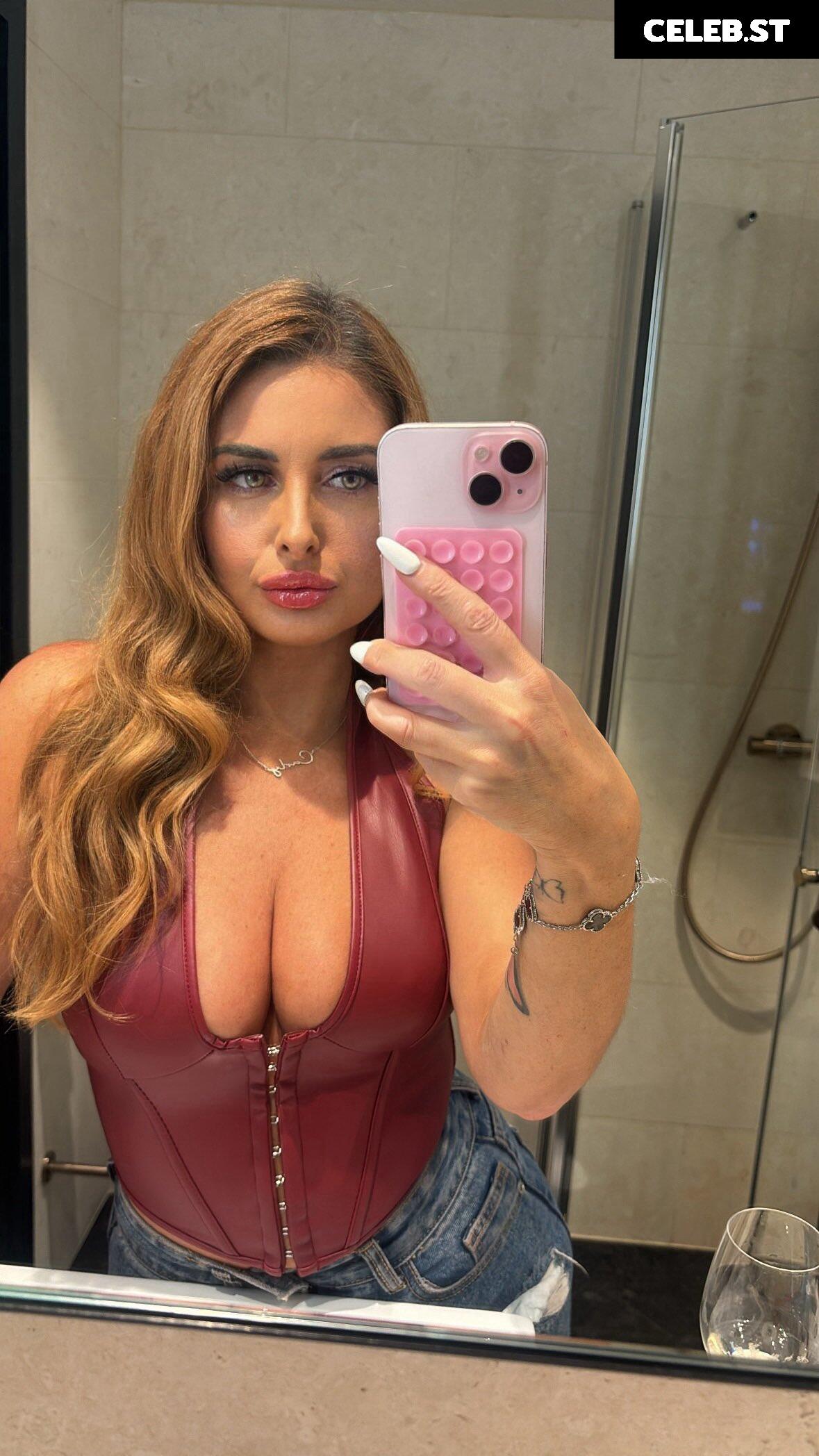 Carly Johnson Image 5283552