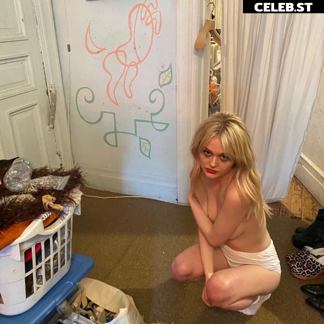 Emily Alyn Lind Image 5272309