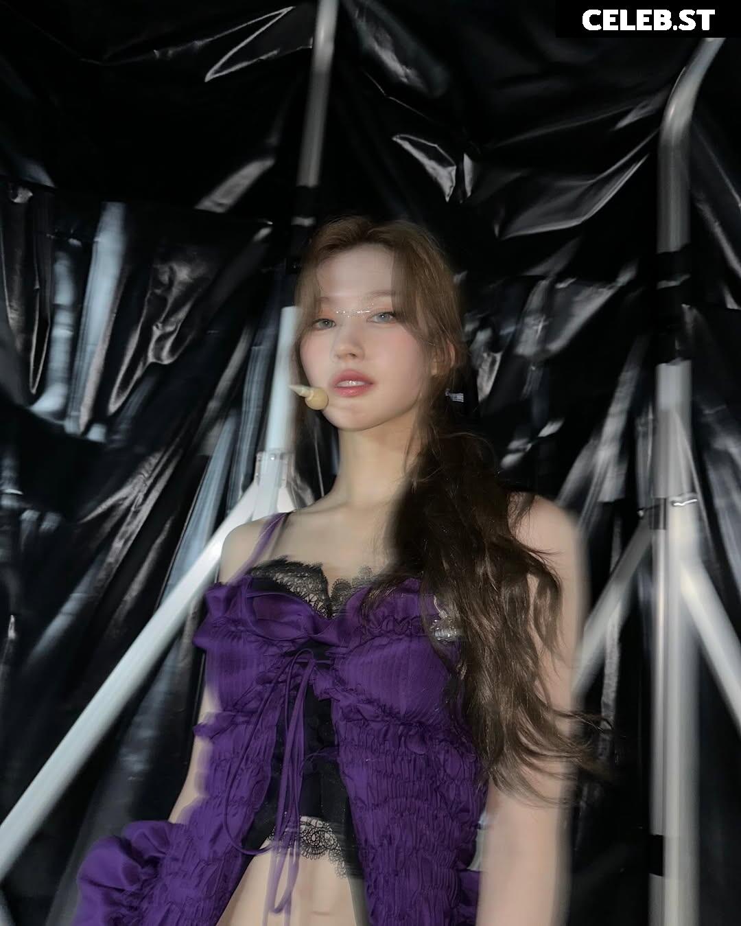 Minatozaki Sana (TWICE) Image 5270322