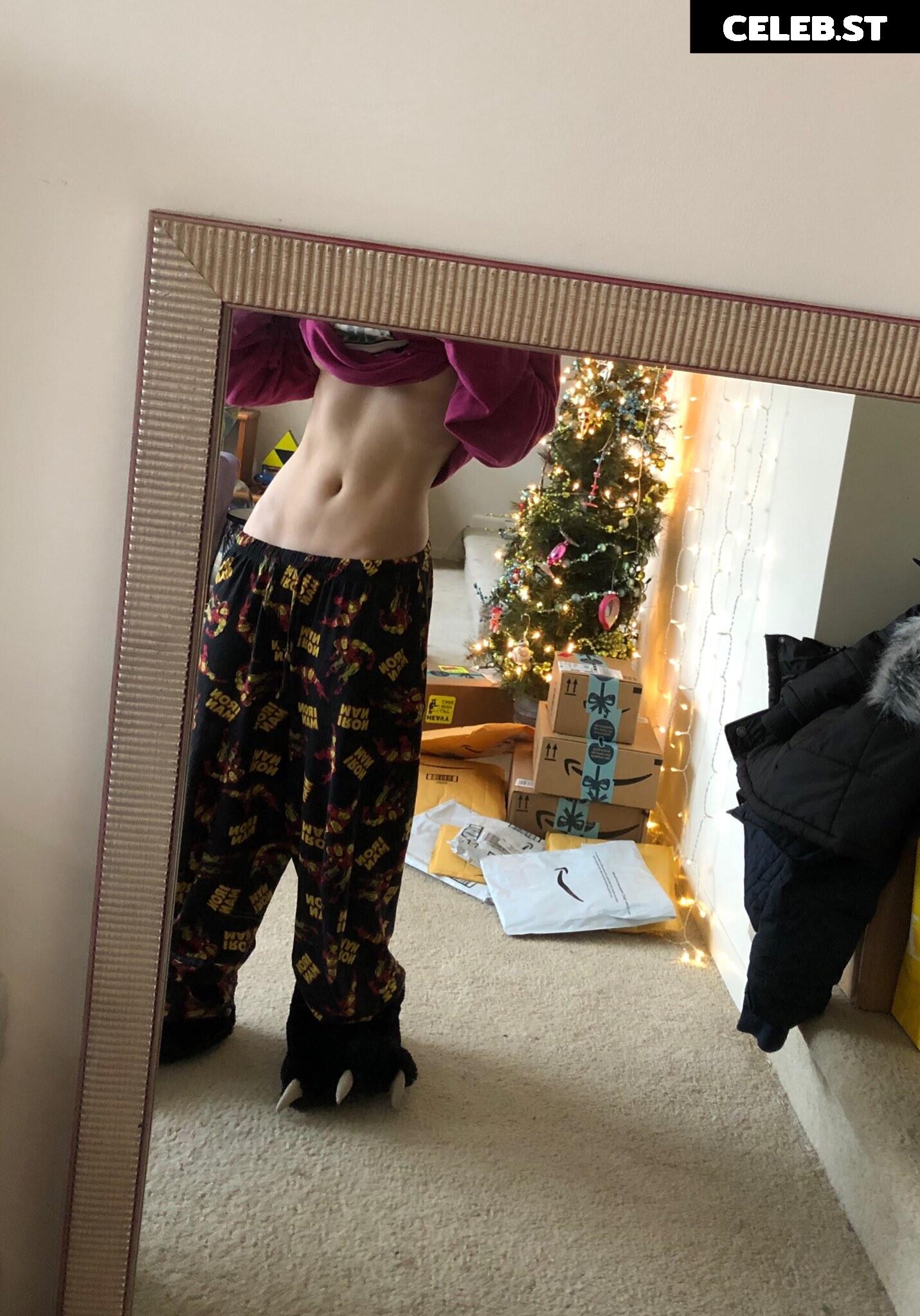 Aara Lee (aara.lee) Image 5279894