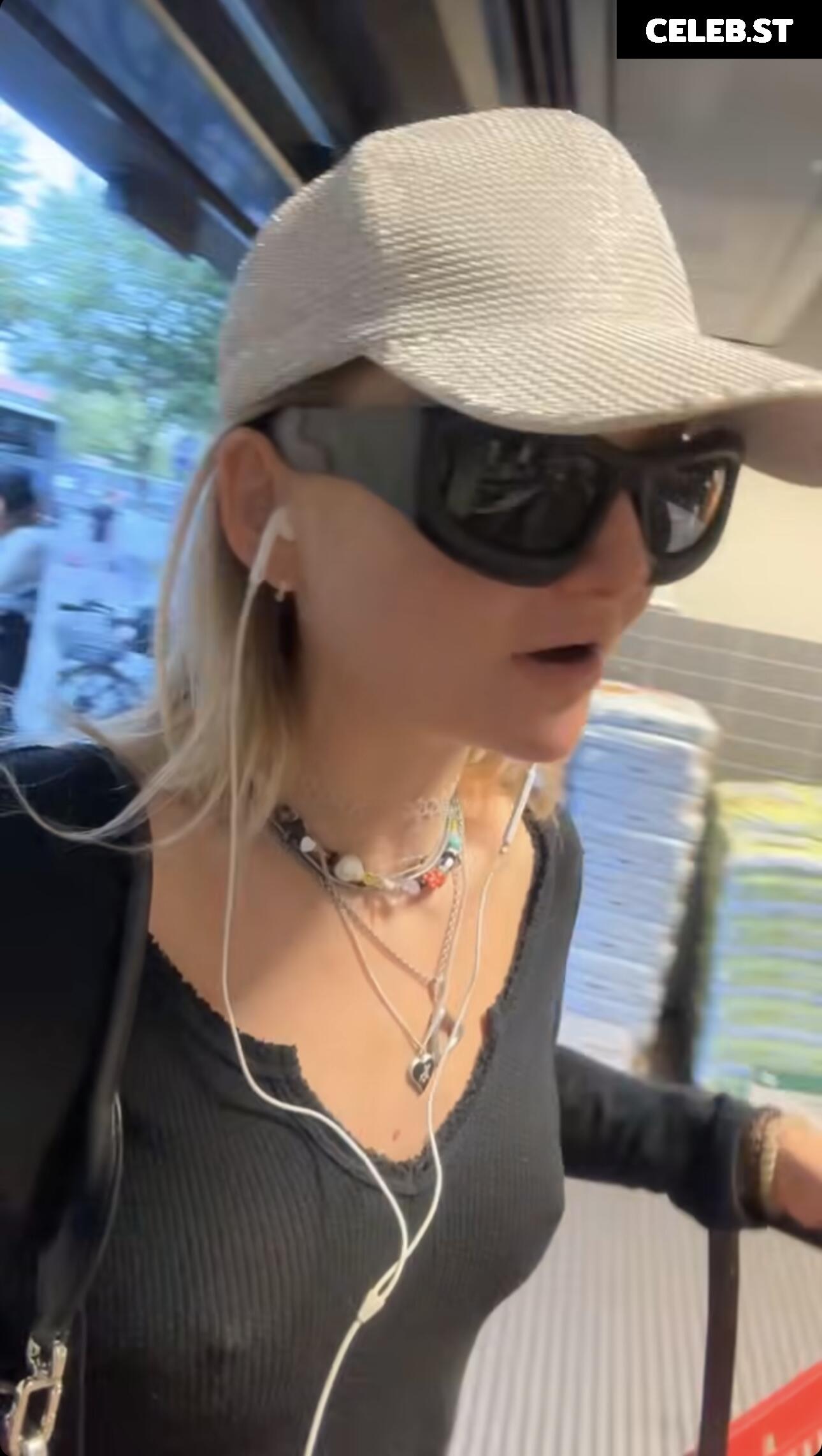 Julia Wulf Image 526907