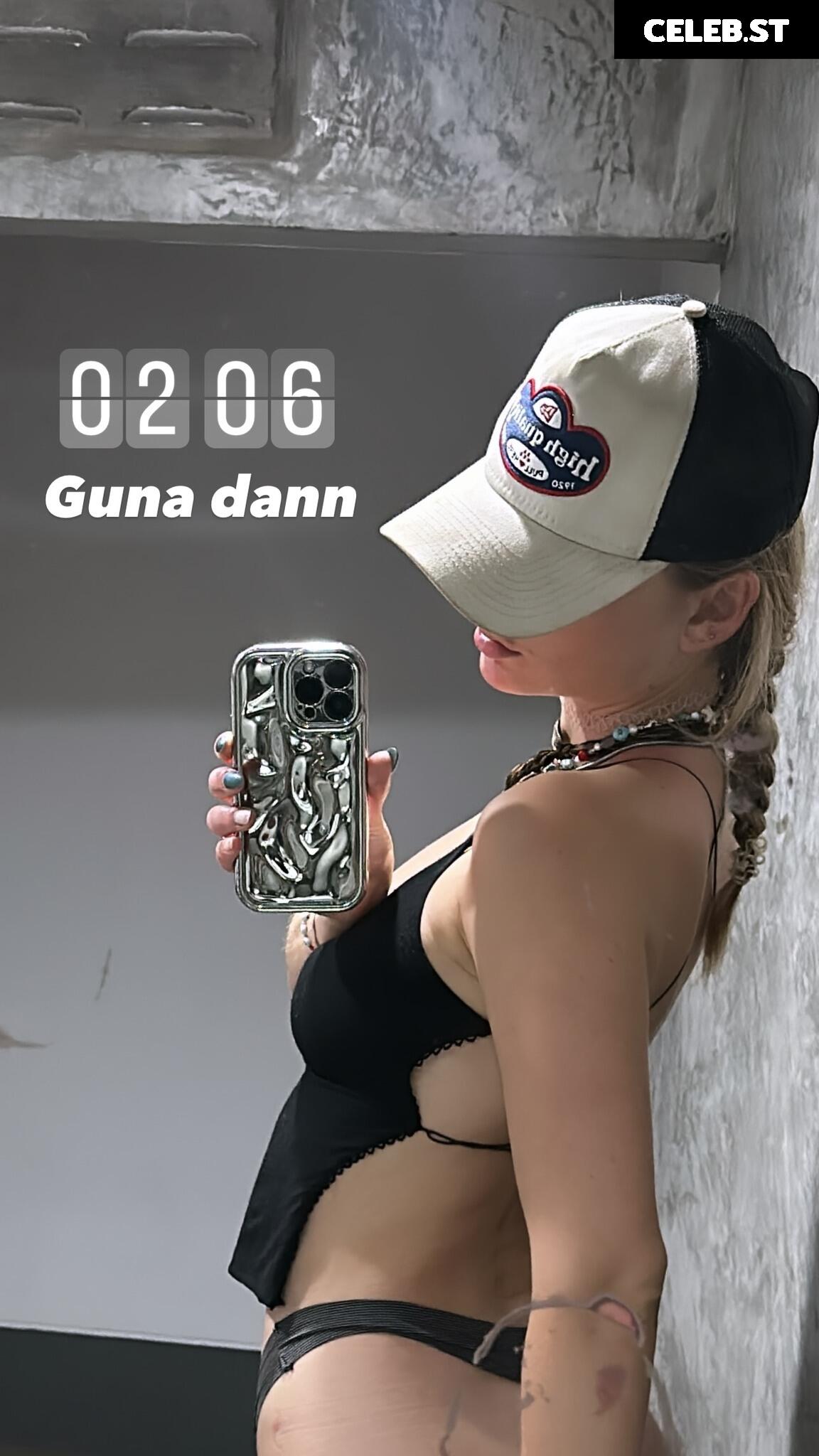 Julia Wulf Image 523966