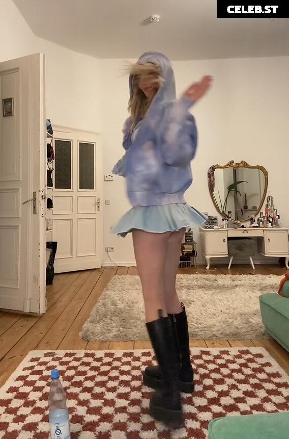 Julia Wulf Image 522178