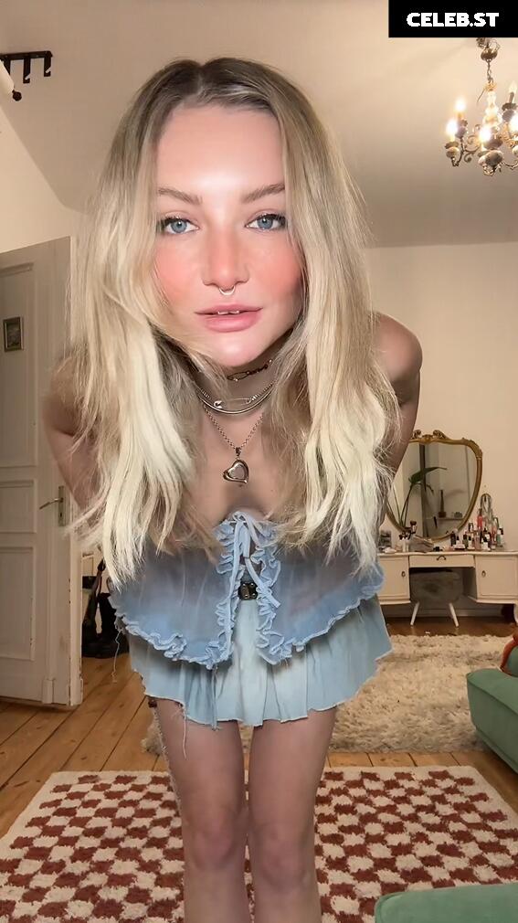 Julia Wulf Image 522198