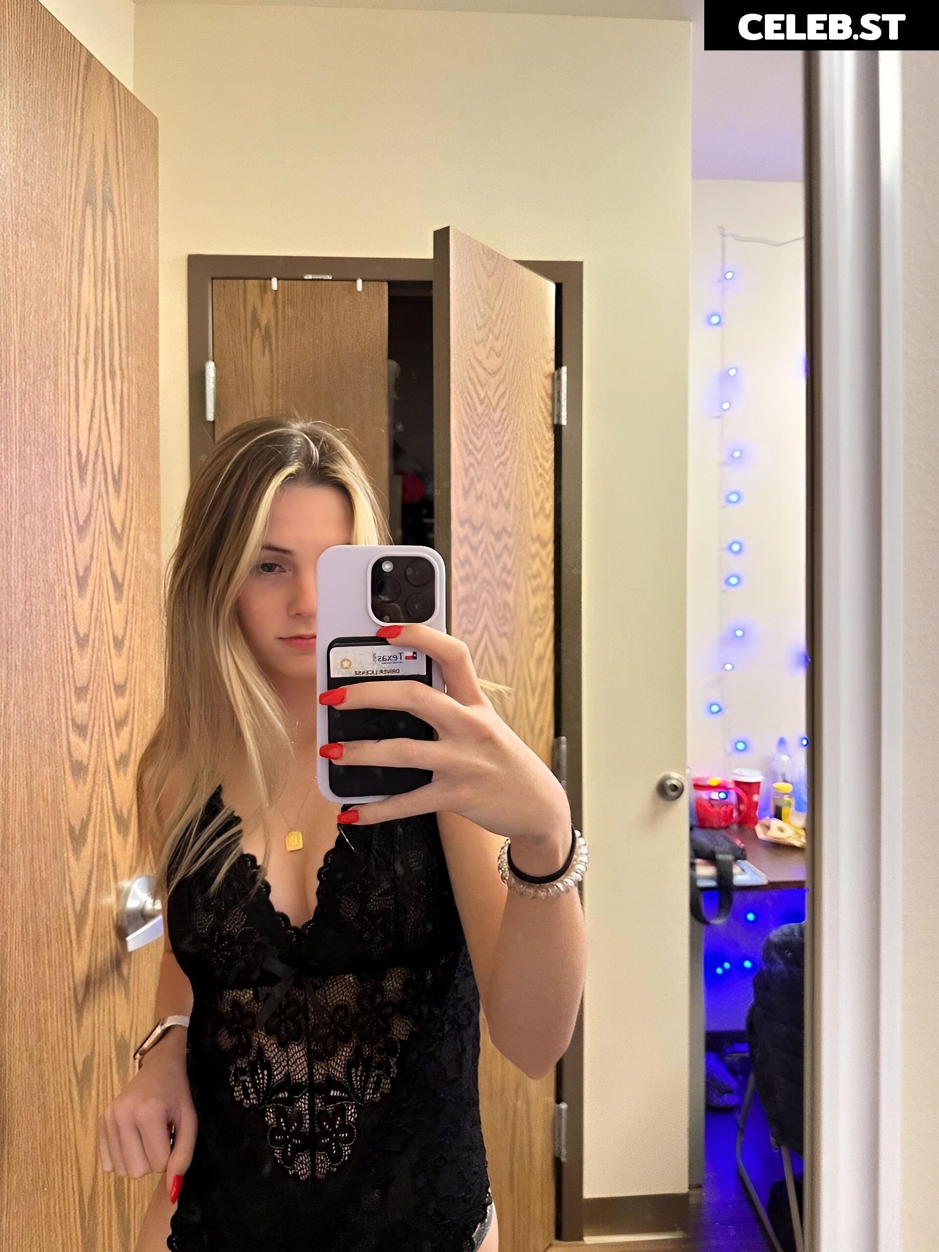 Lexi Smith Image 520911