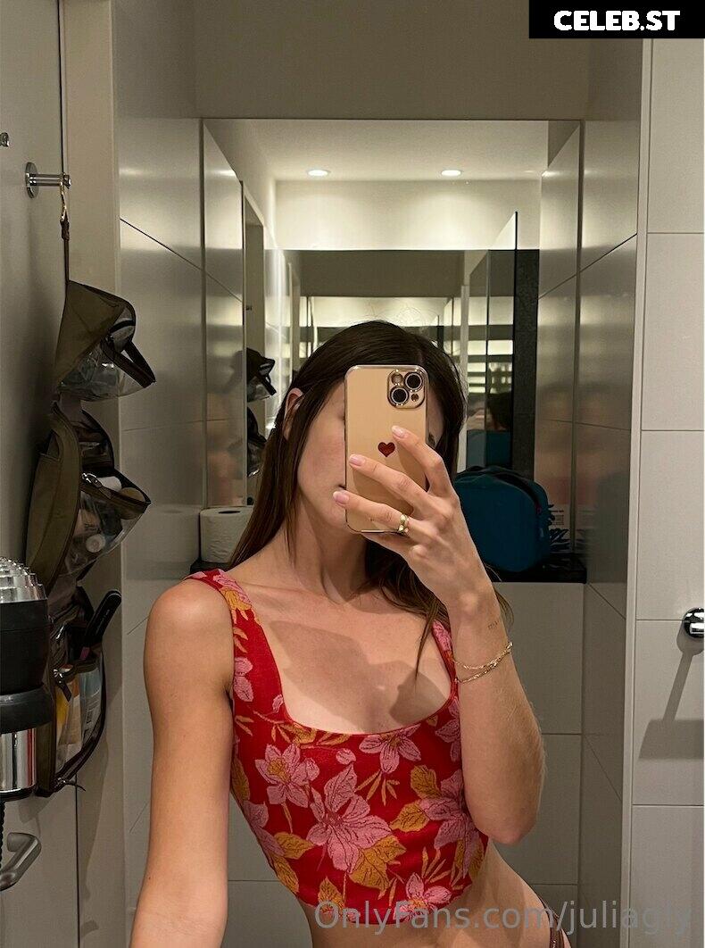 juliagly Image 539636