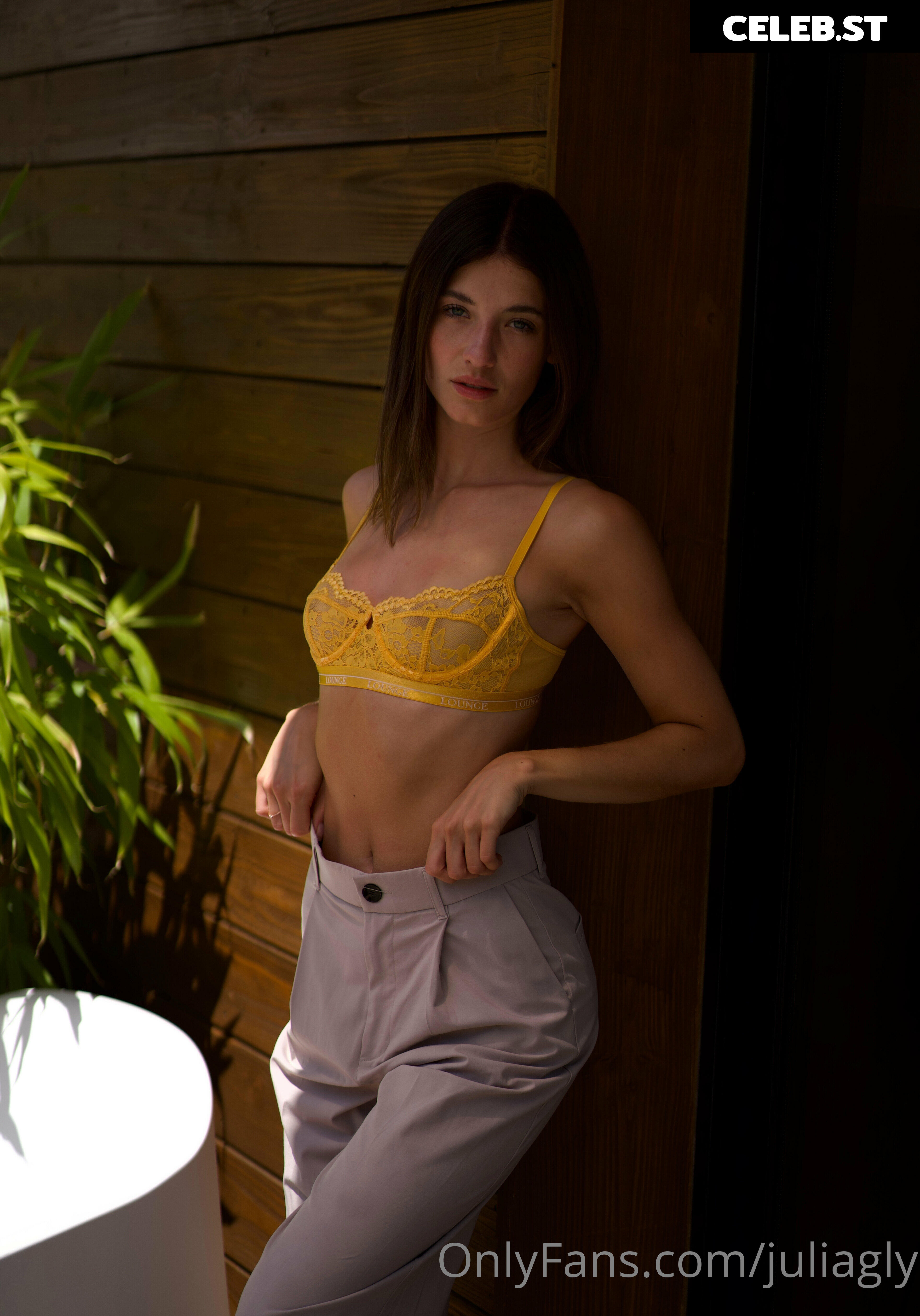 juliagly Image 539144