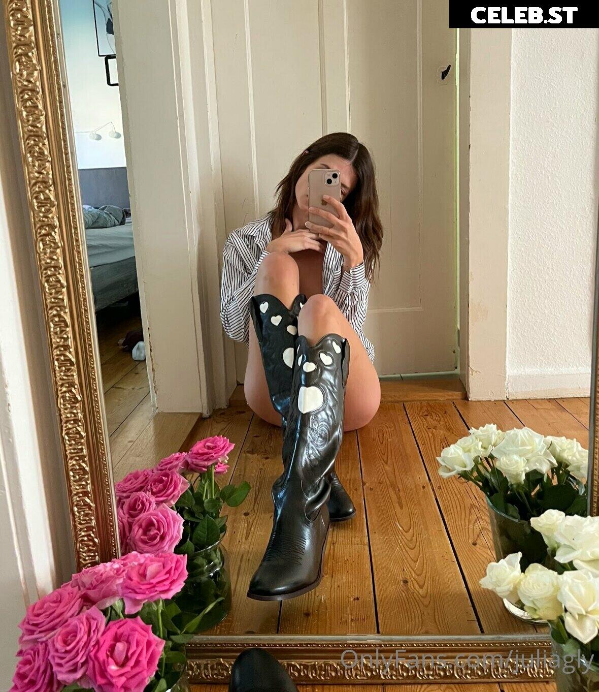 juliagly Image 538585