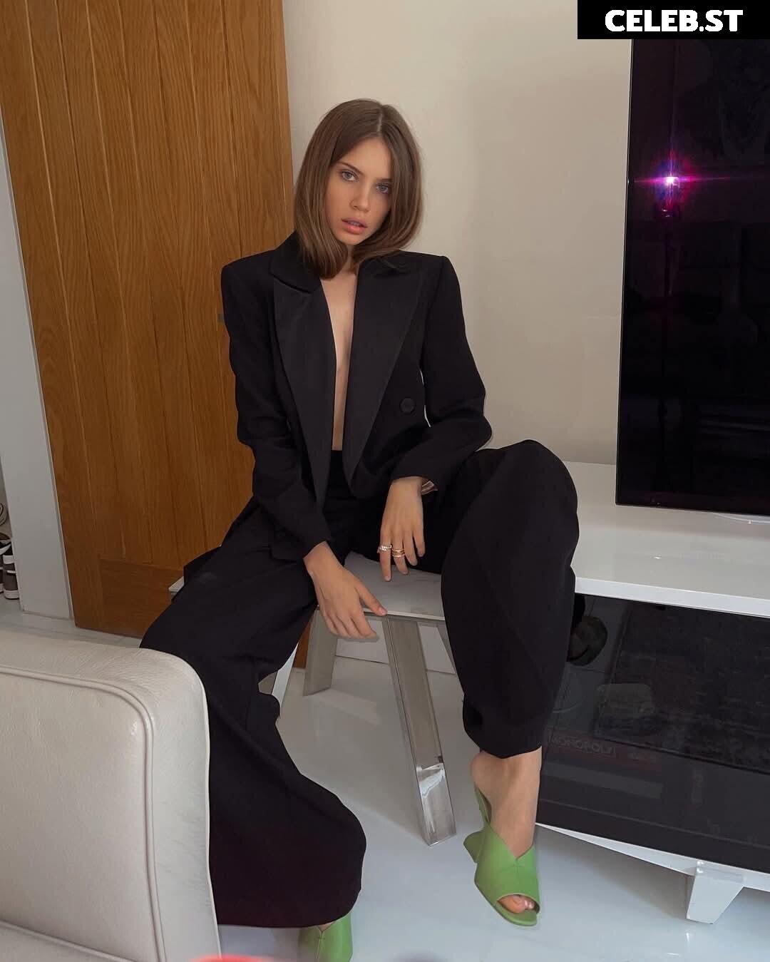 Xenia Tchoumi Image 5385043