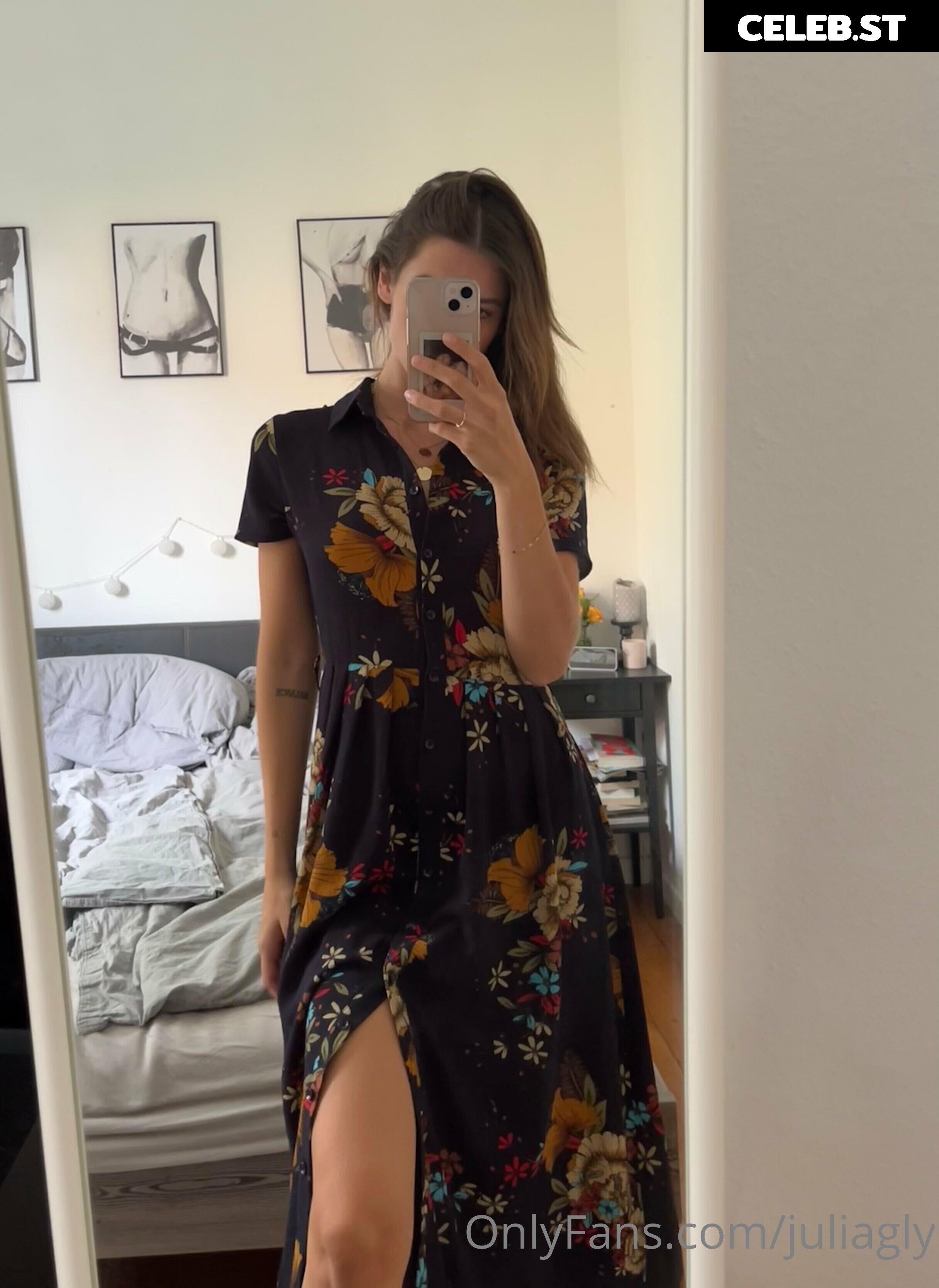 juliagly Image 538603