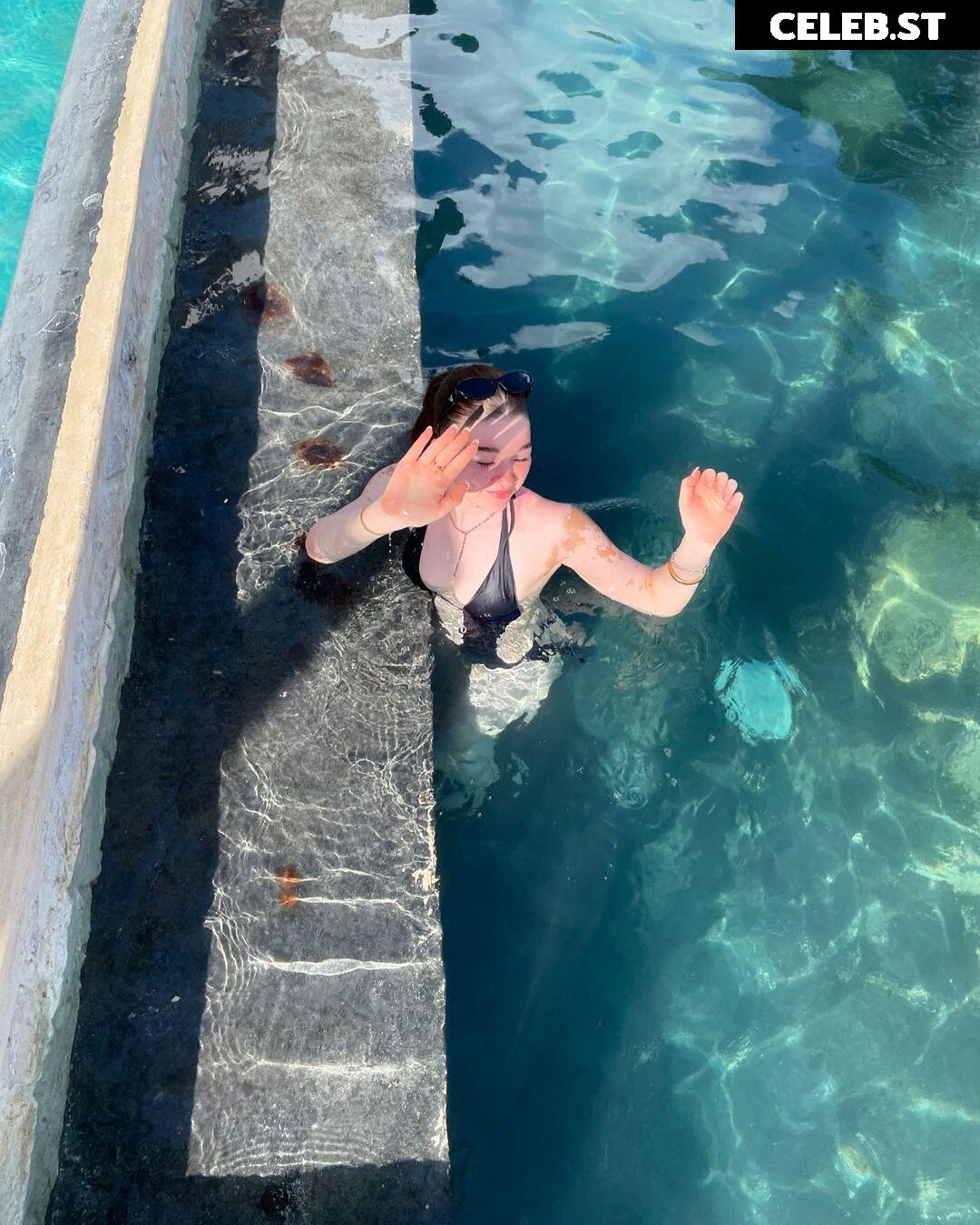 Sophia Elena Image 538417