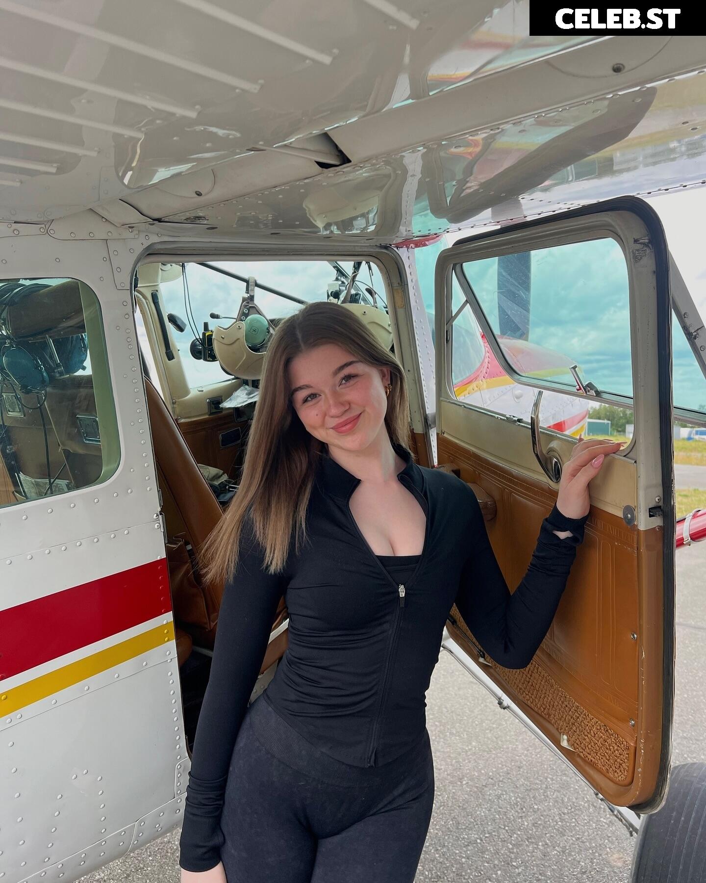 Sophia Elena Image 538128