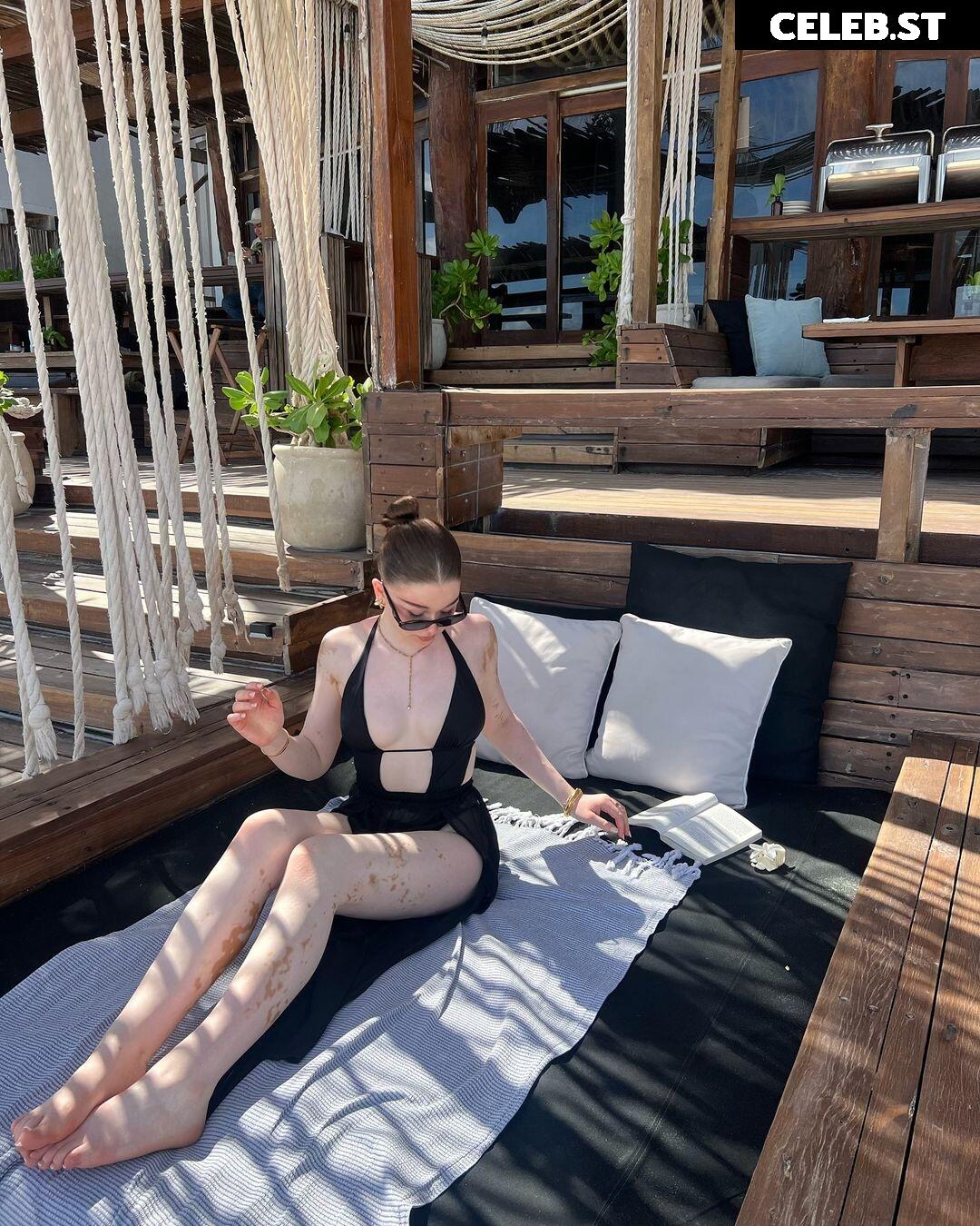 Sophia Elena Image 538281