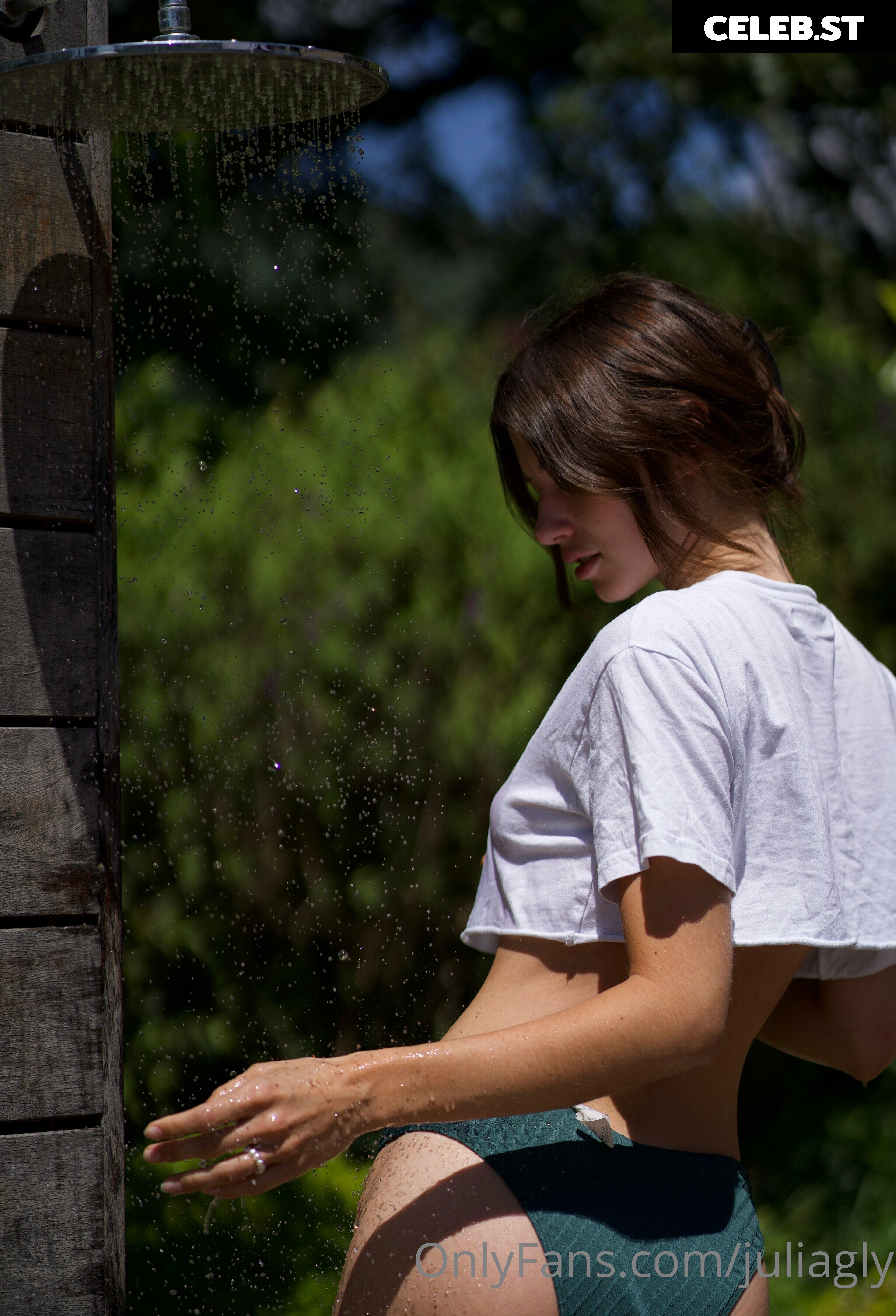 juliagly Image 538094