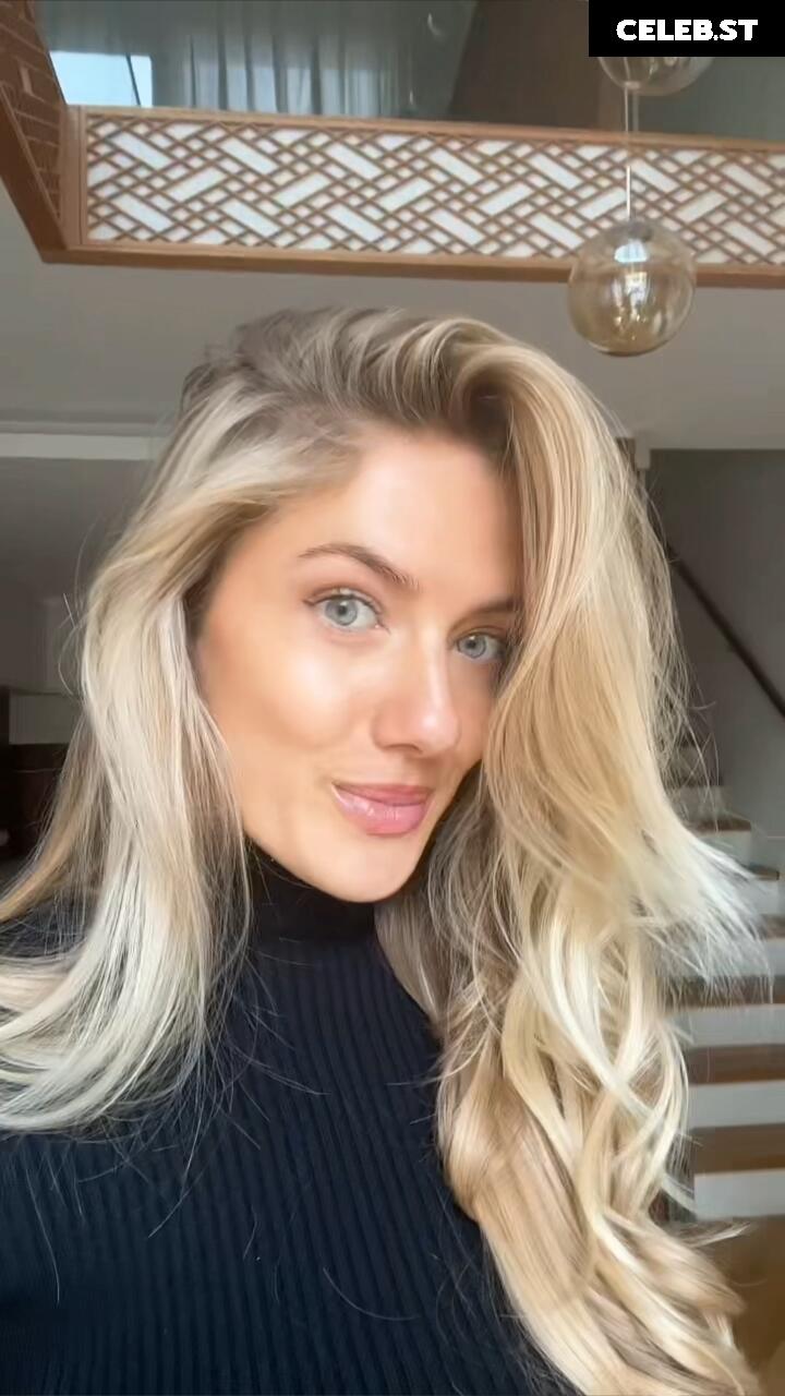 Alica Schmidt Image 537458