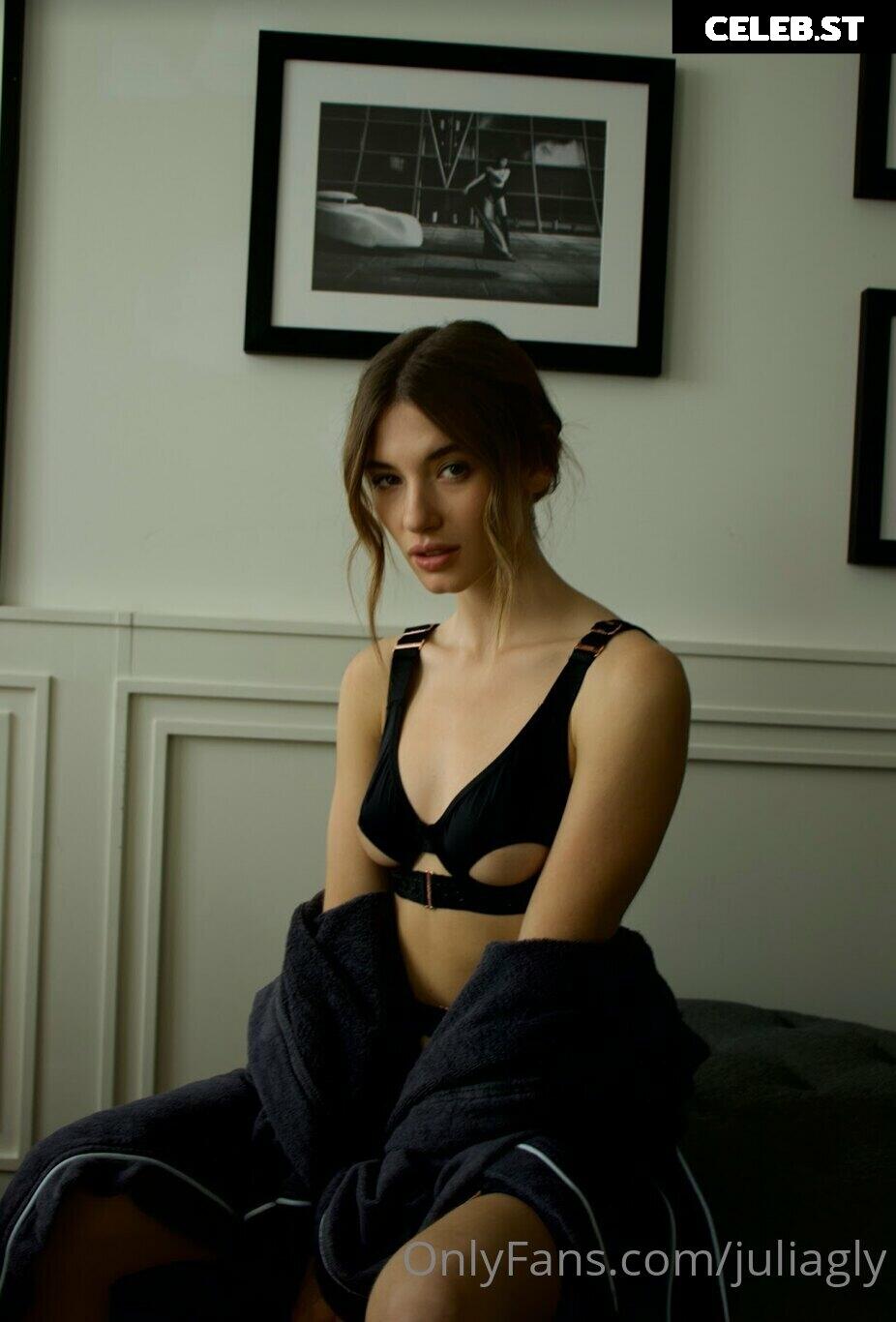 juliagly Image 537093