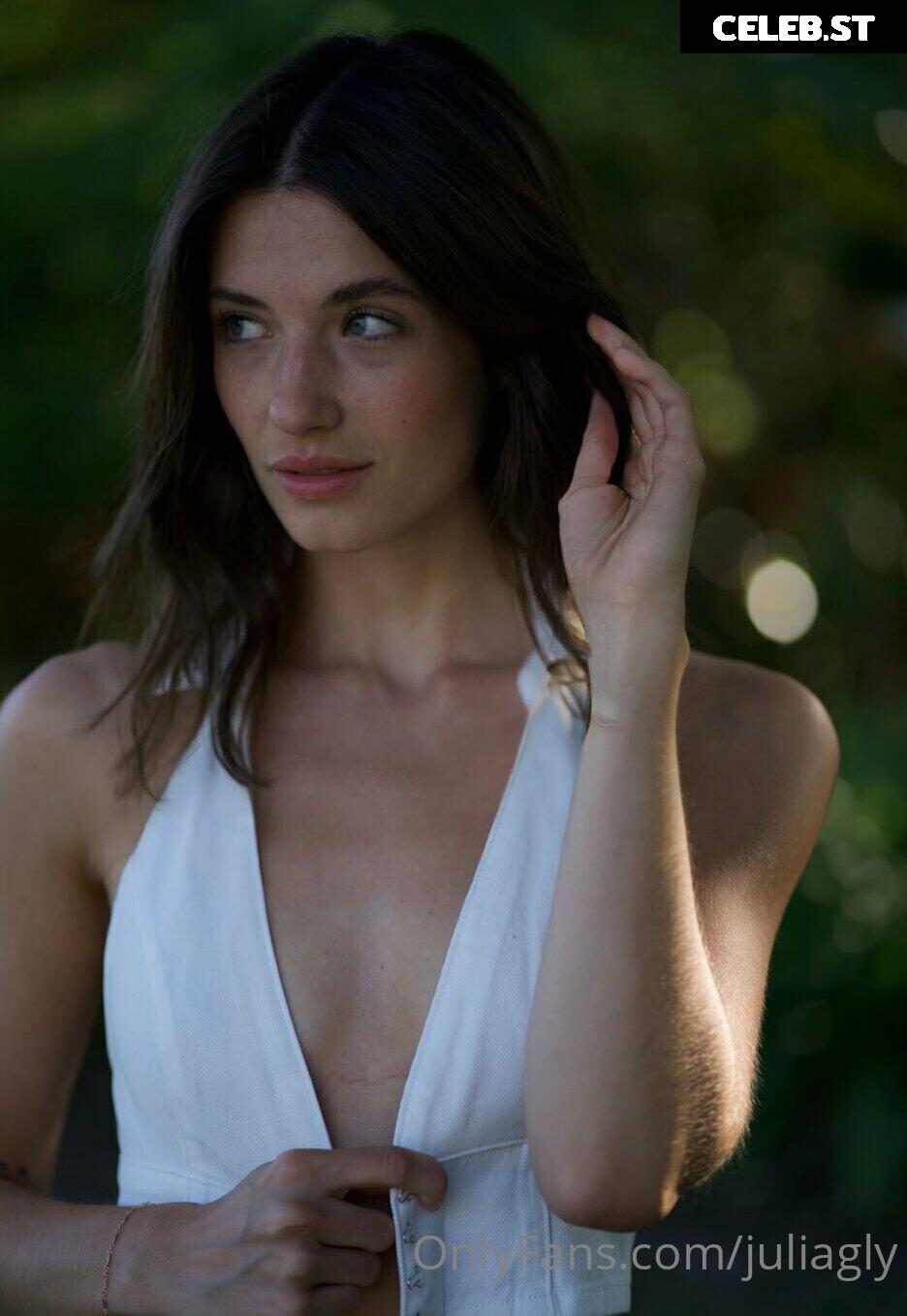 juliagly Image 537905