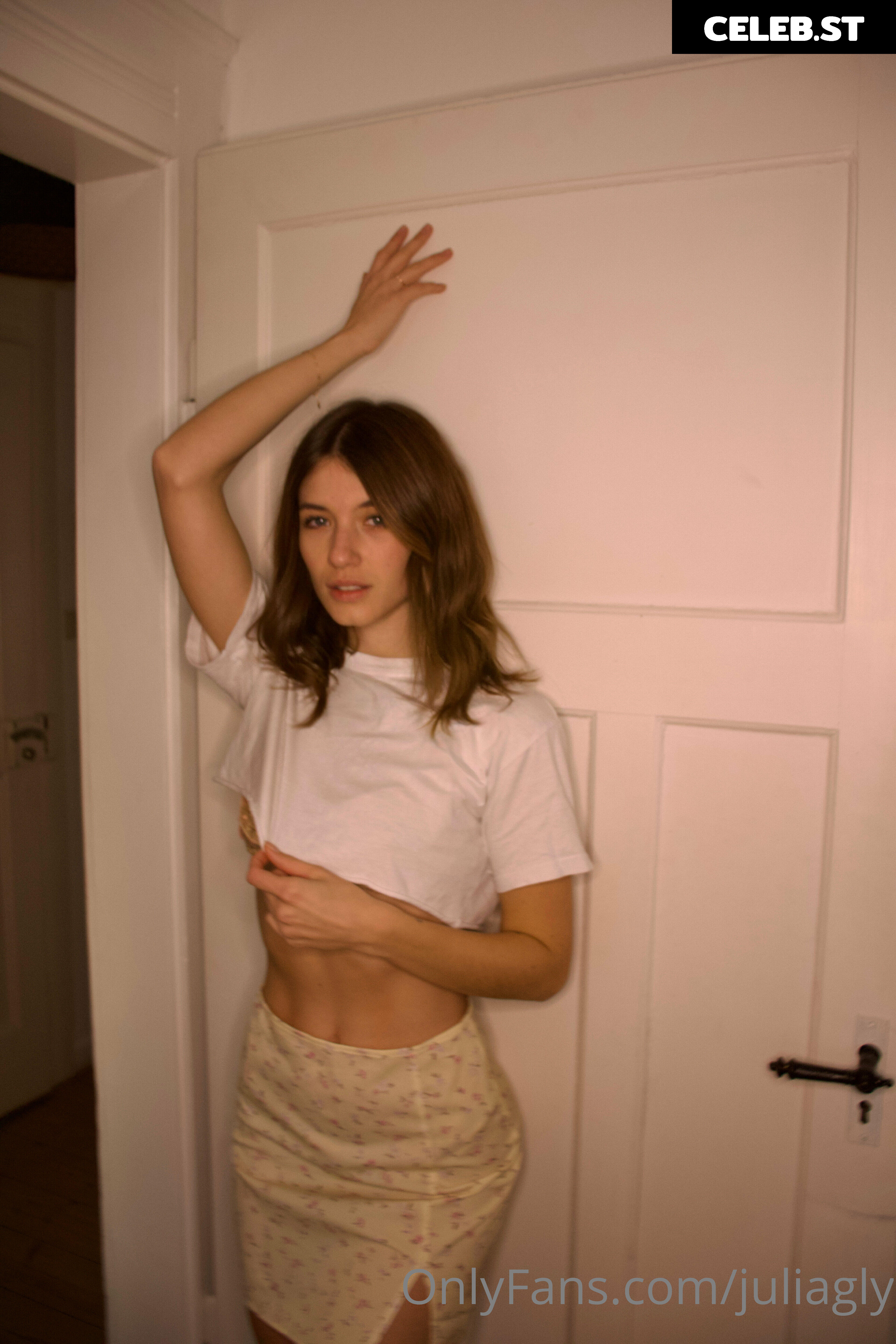 juliagly Image 536589