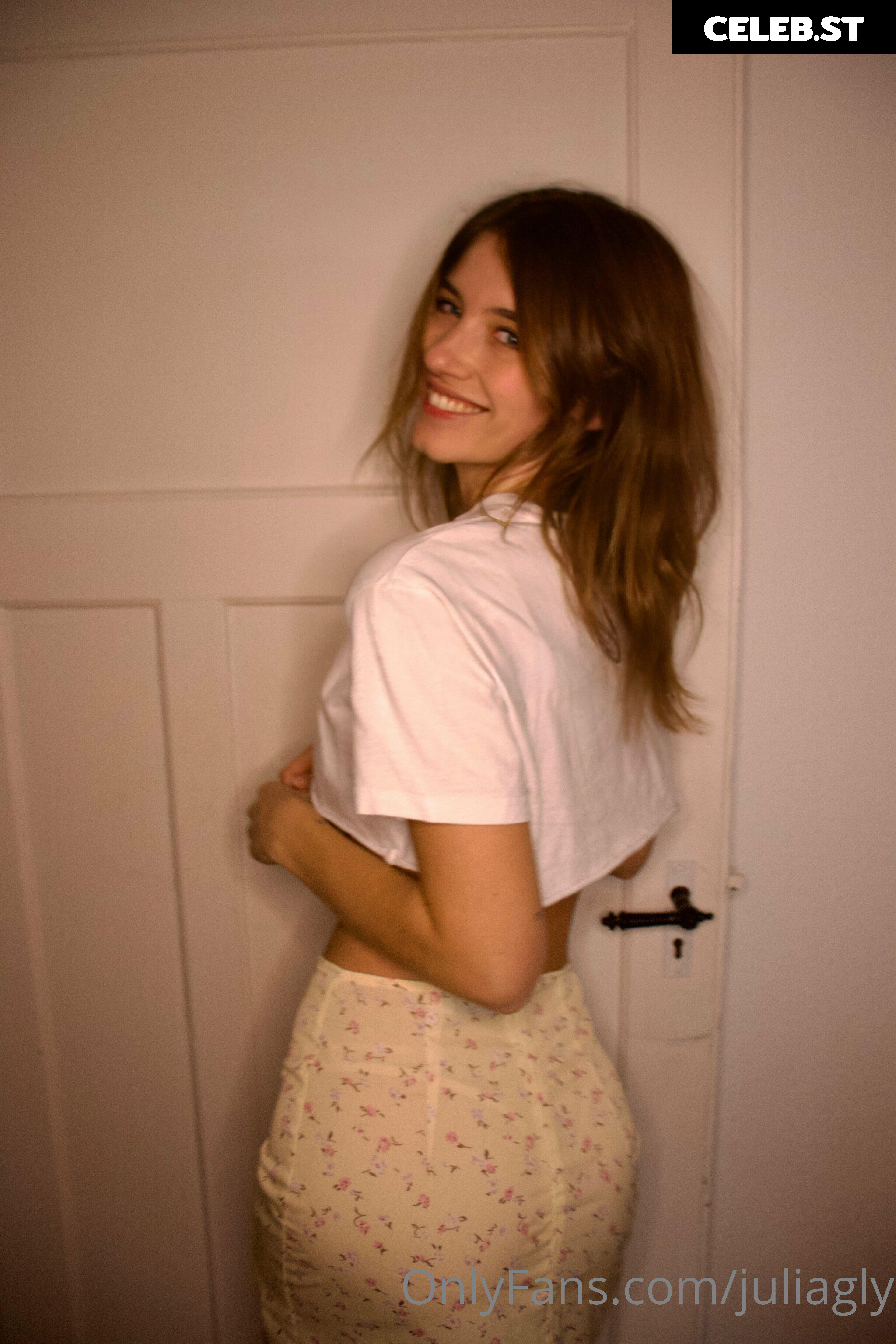 juliagly Image 536527