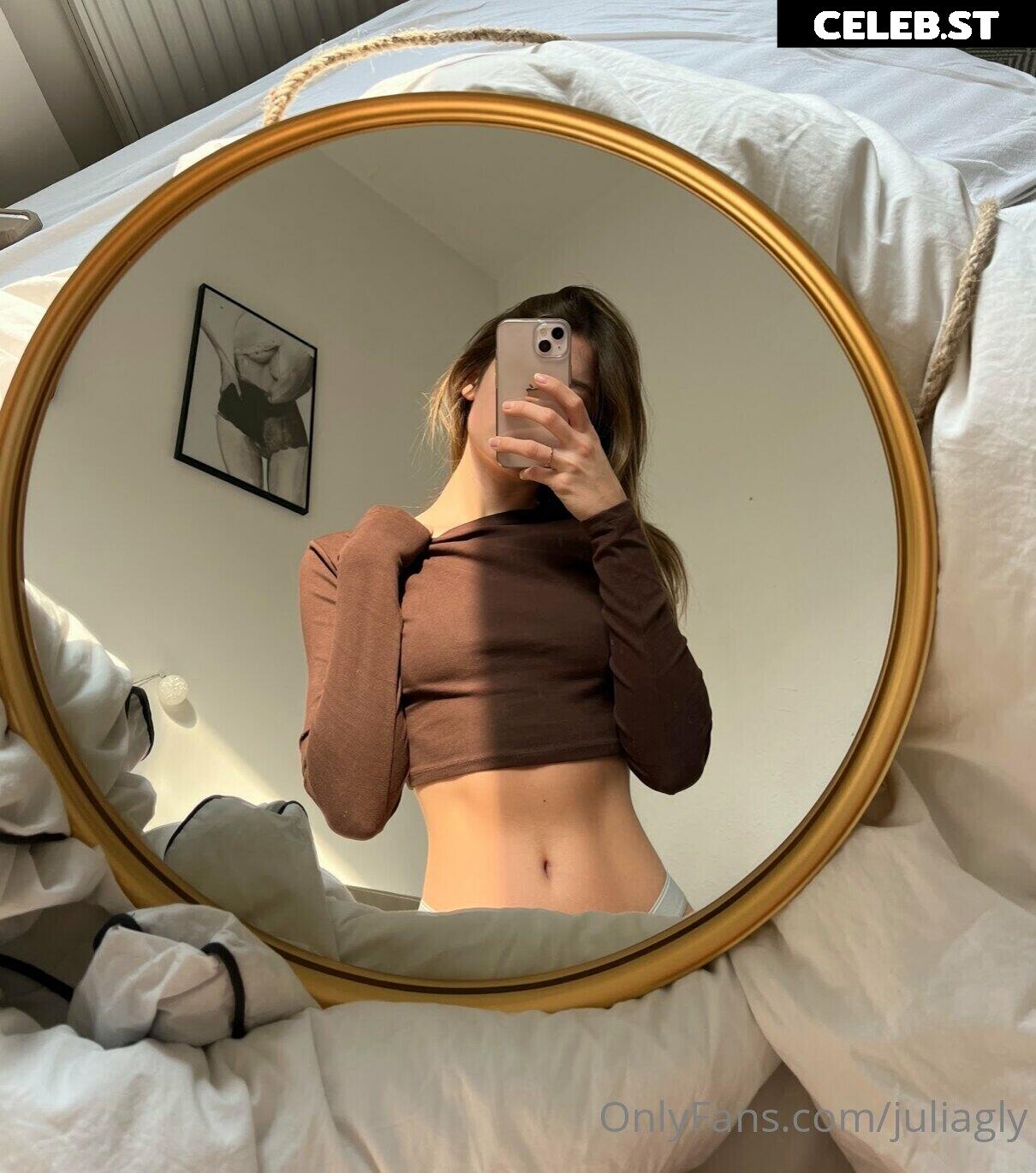 juliagly Image 536137