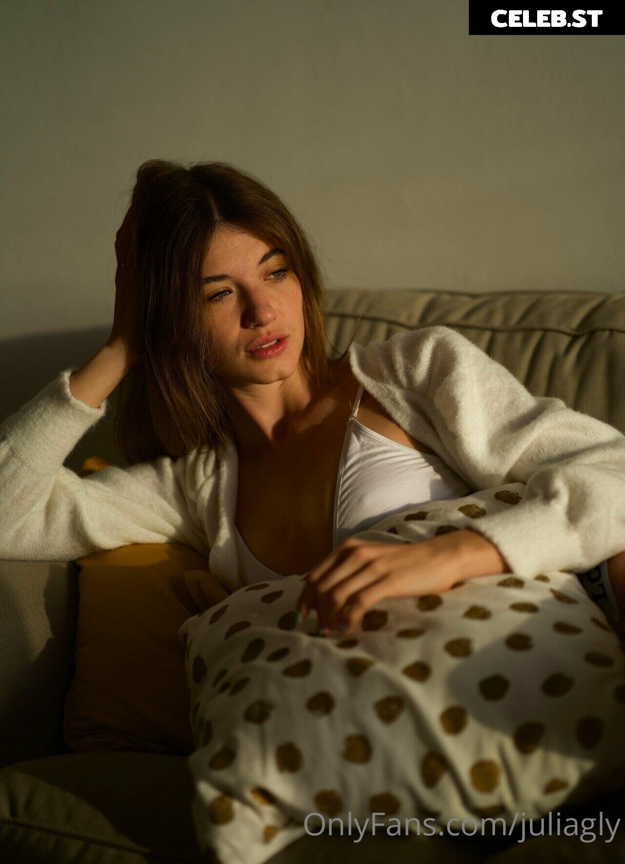 juliagly Image 535147