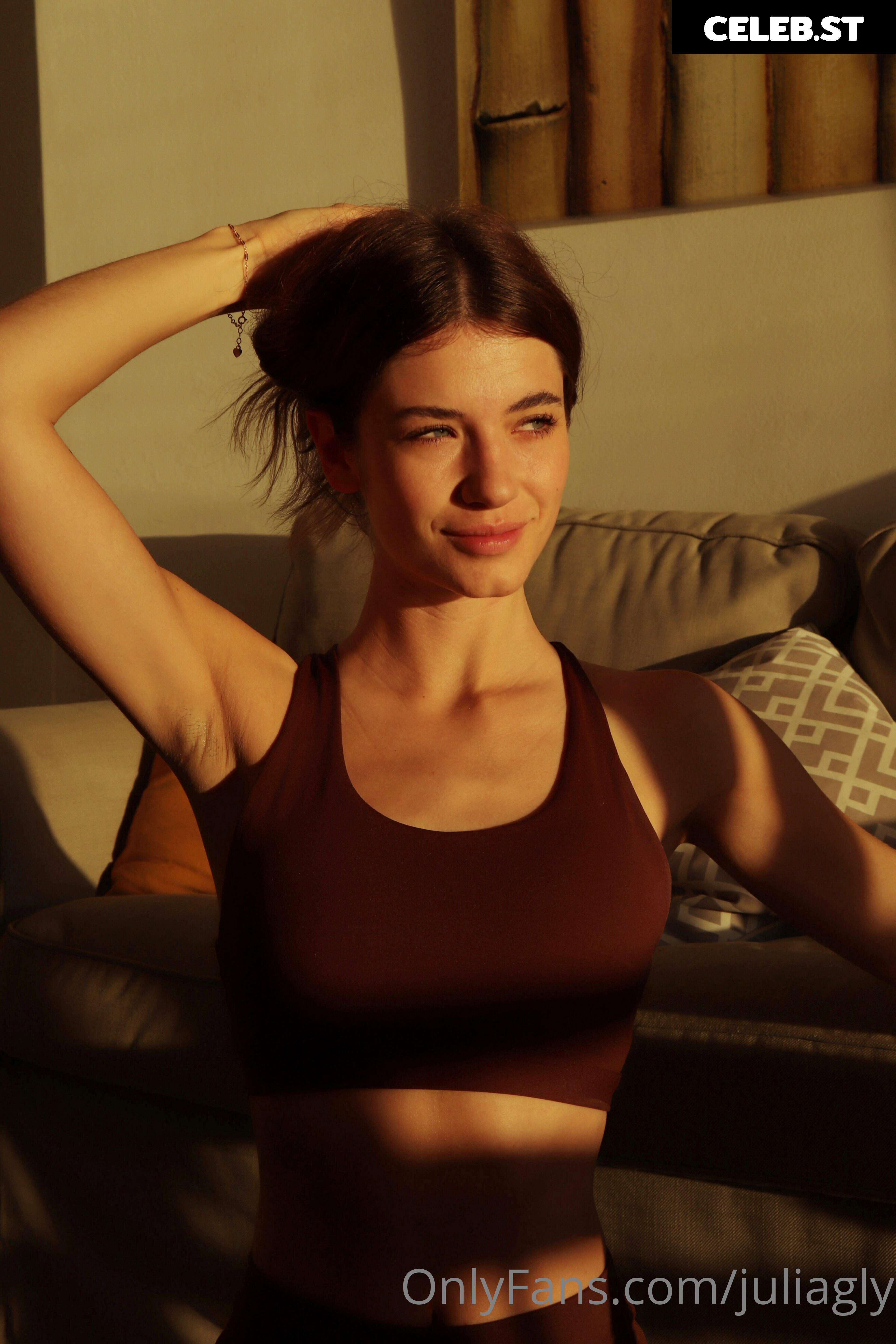 juliagly Image 534723