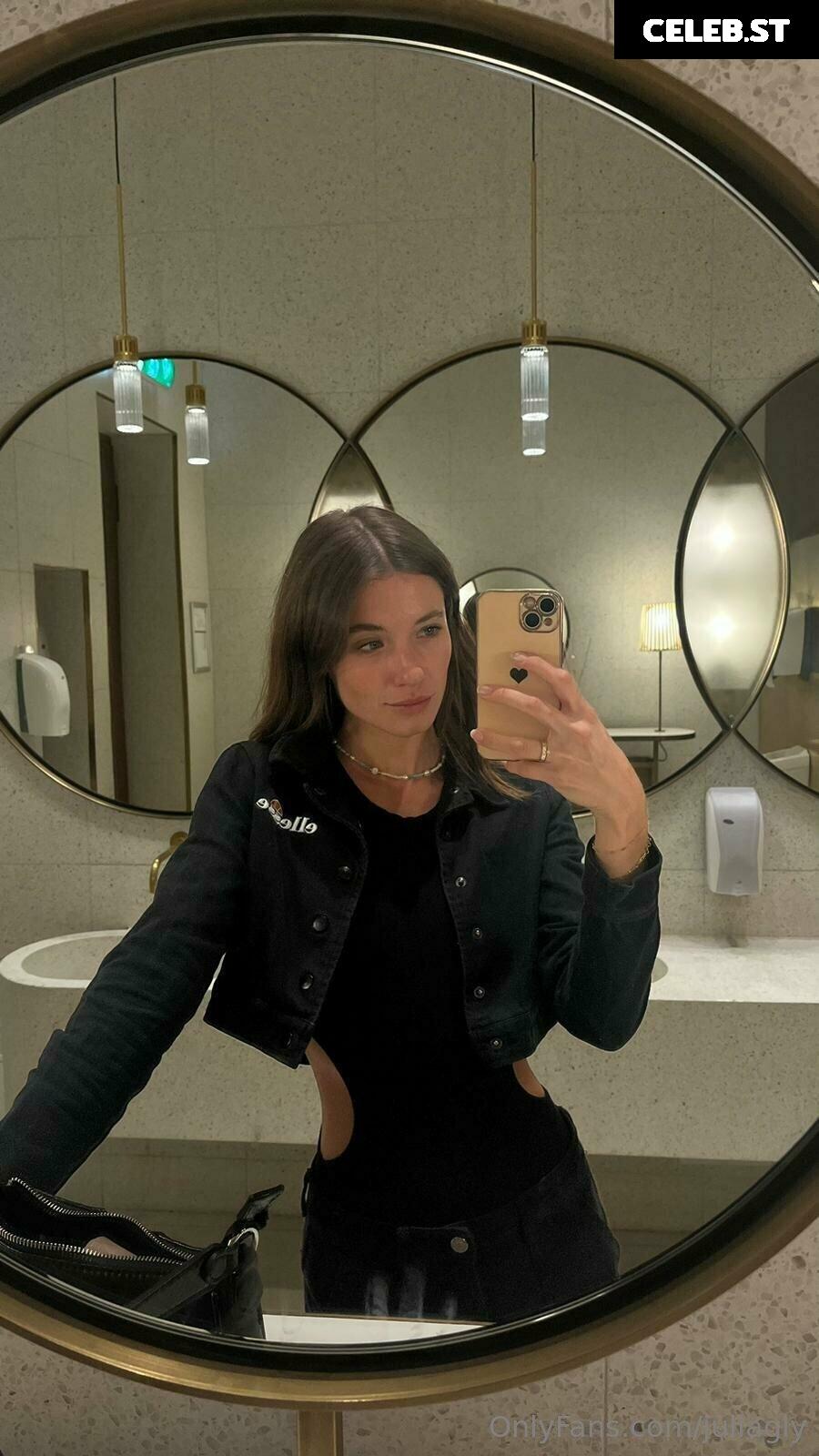 juliagly Image 534060