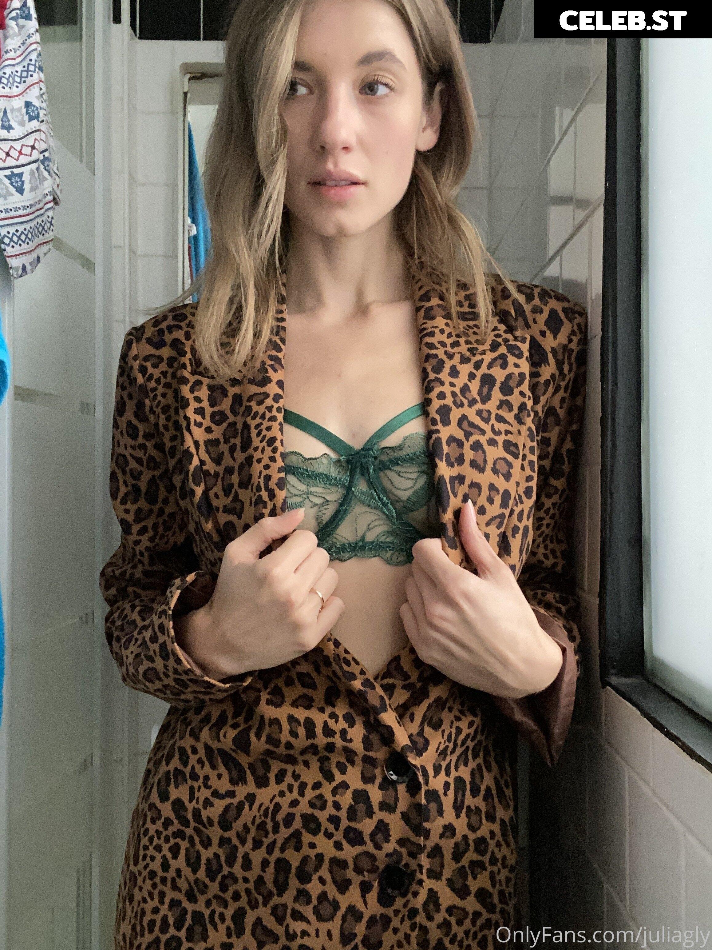 juliagly Image 534961