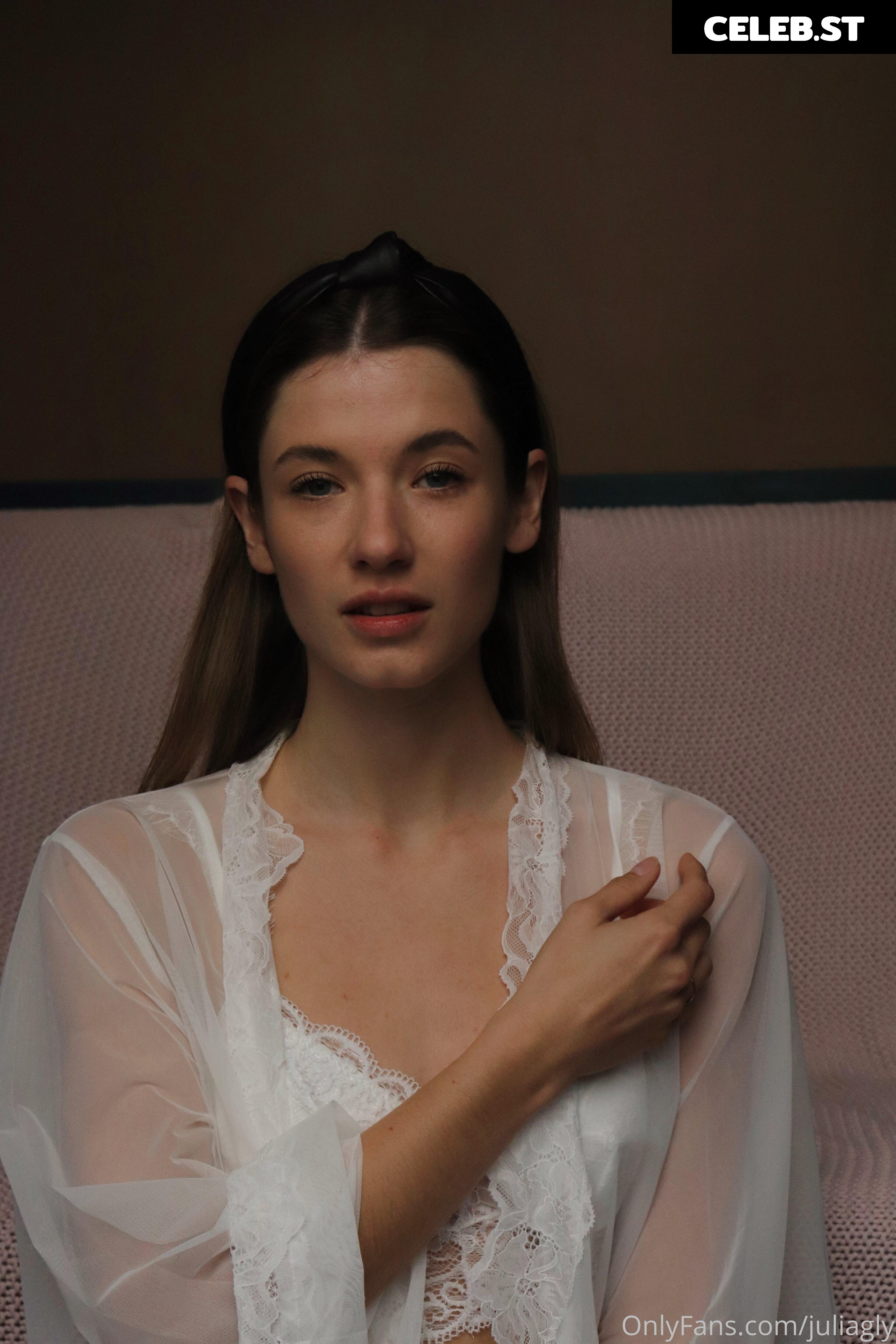 juliagly Image 533563