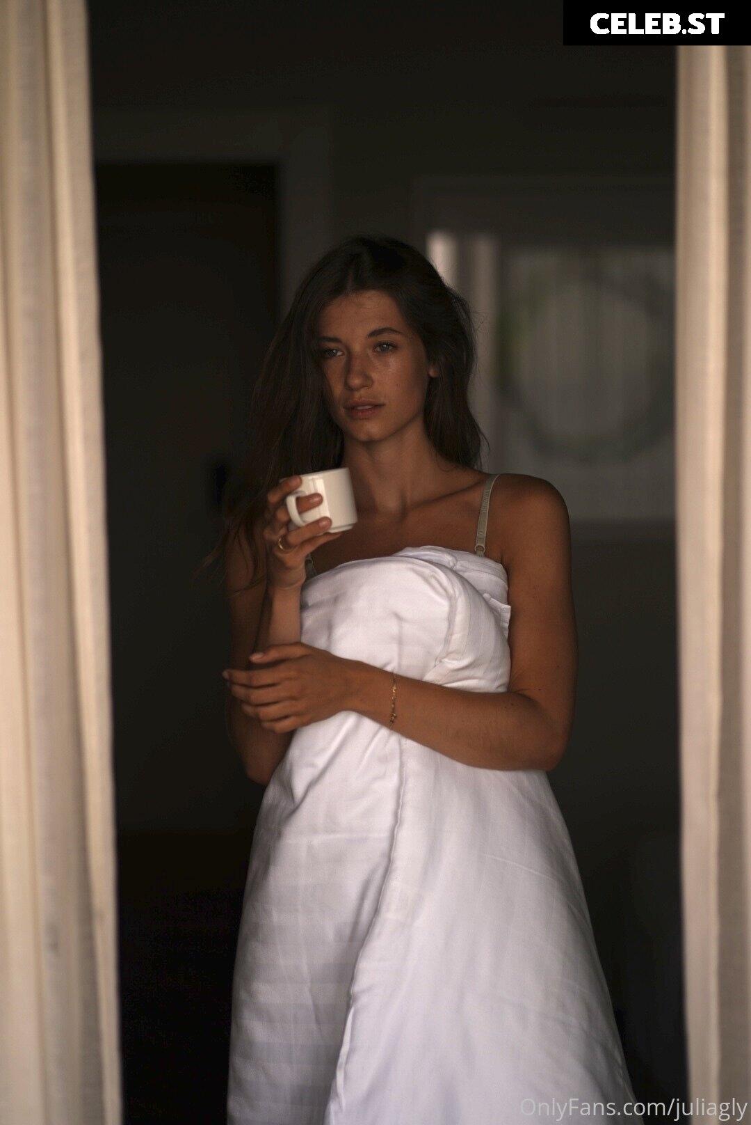 juliagly Image 533206