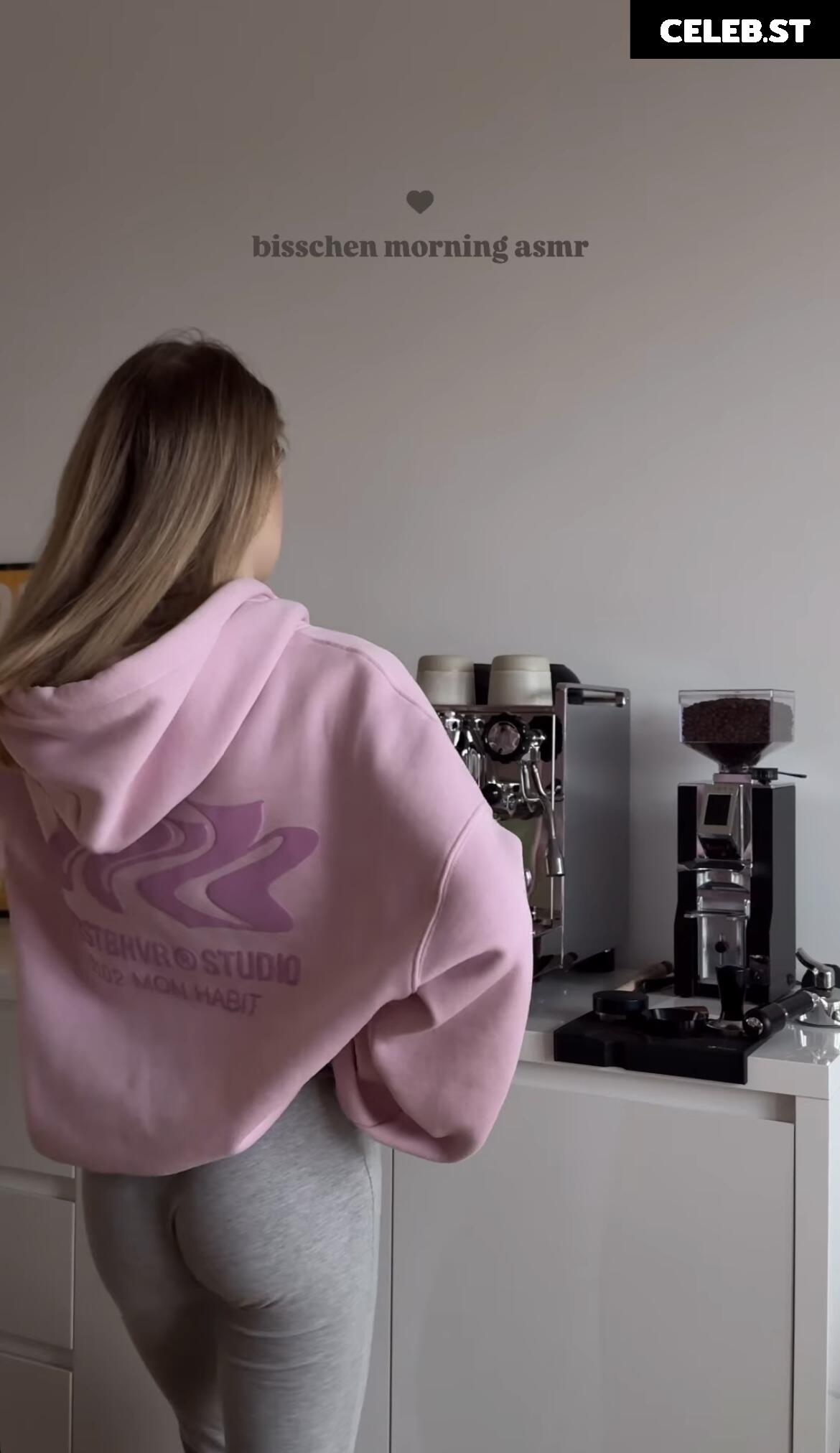 Lea Peach Image 5328606