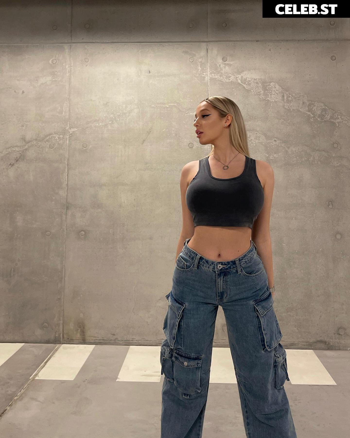 Anisimova Anastasia / anisimovaanastasia Image 5314469