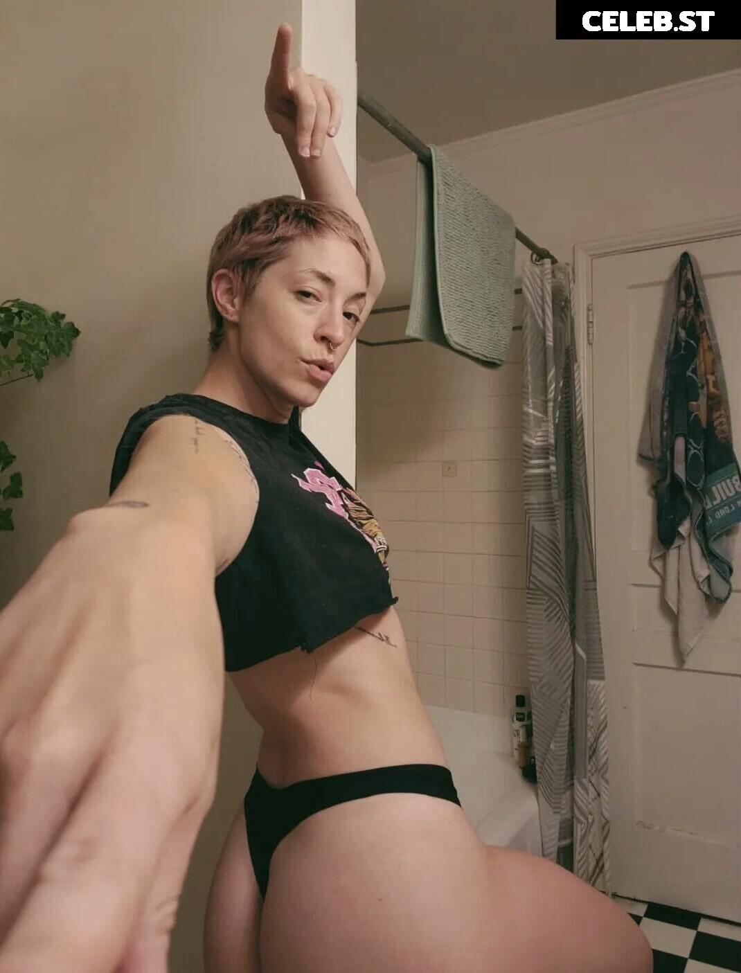 Tybee Diskin (Fallout: Nuka Break) Image 5311839