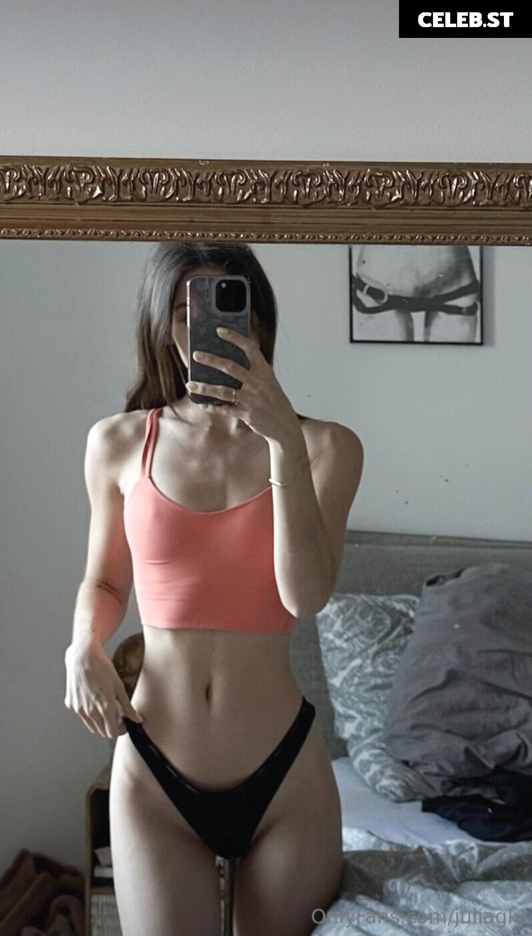 juliagly Image 530534