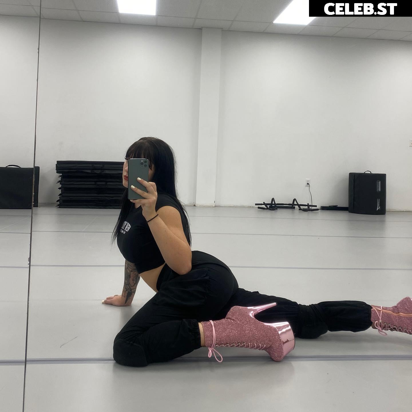 Juliakins Image 5307087