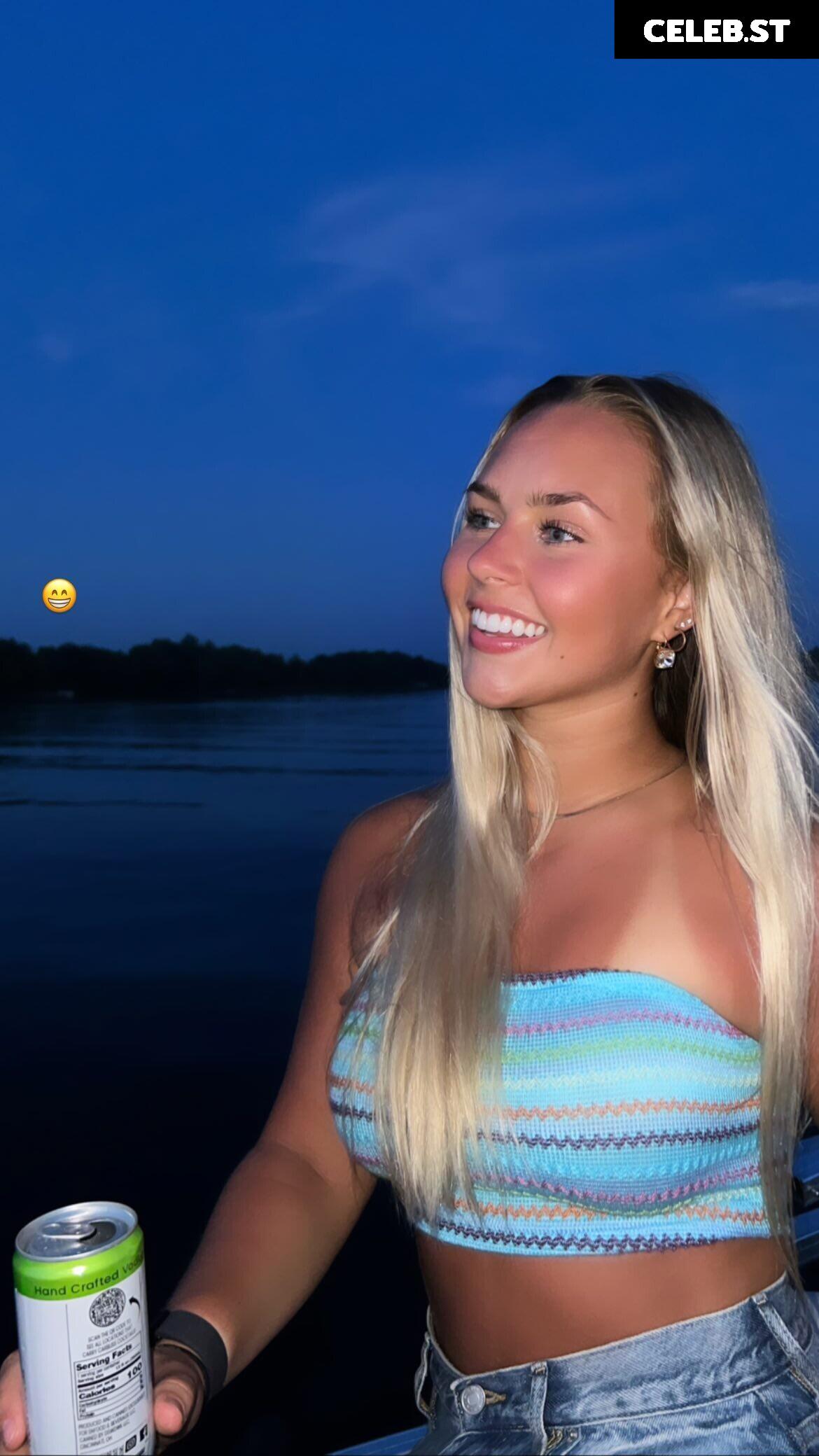 Avery Myers - averymyers7 Image 5304639