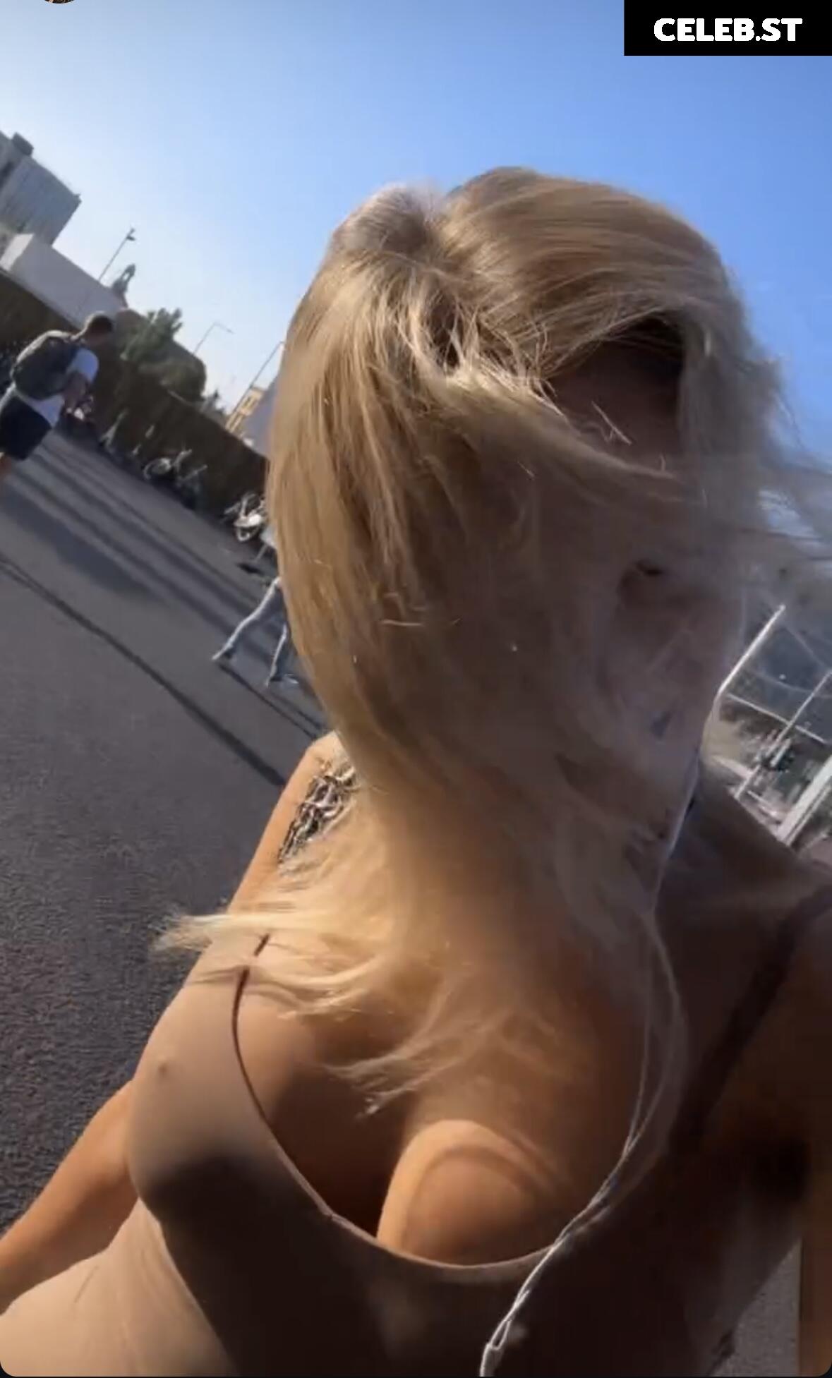 Julia Wulf Image 530151