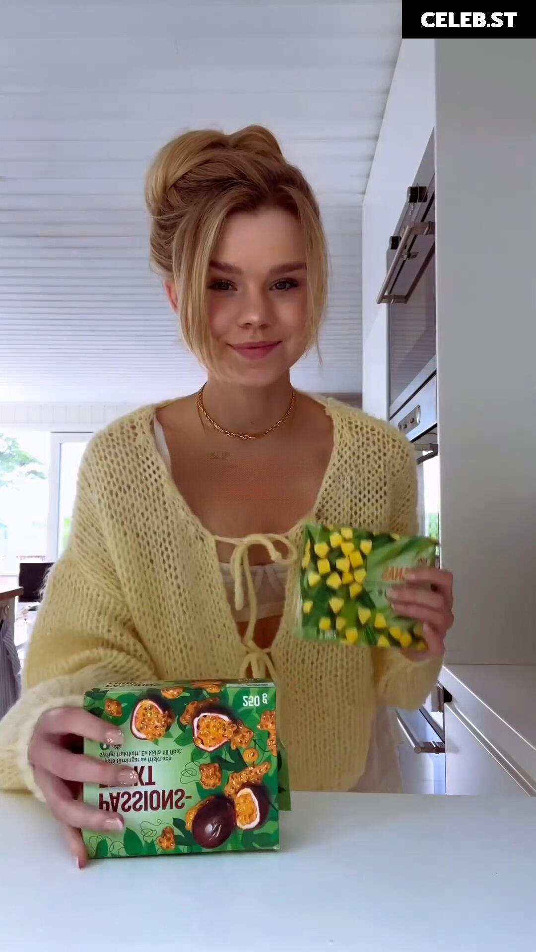 Lea Peach Image 589557