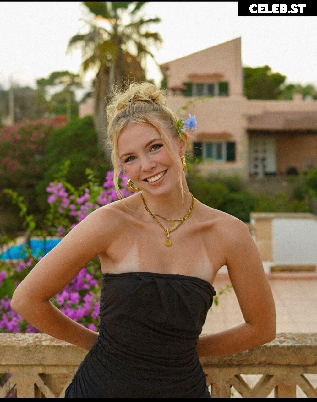 Honey Hannii Image 589560