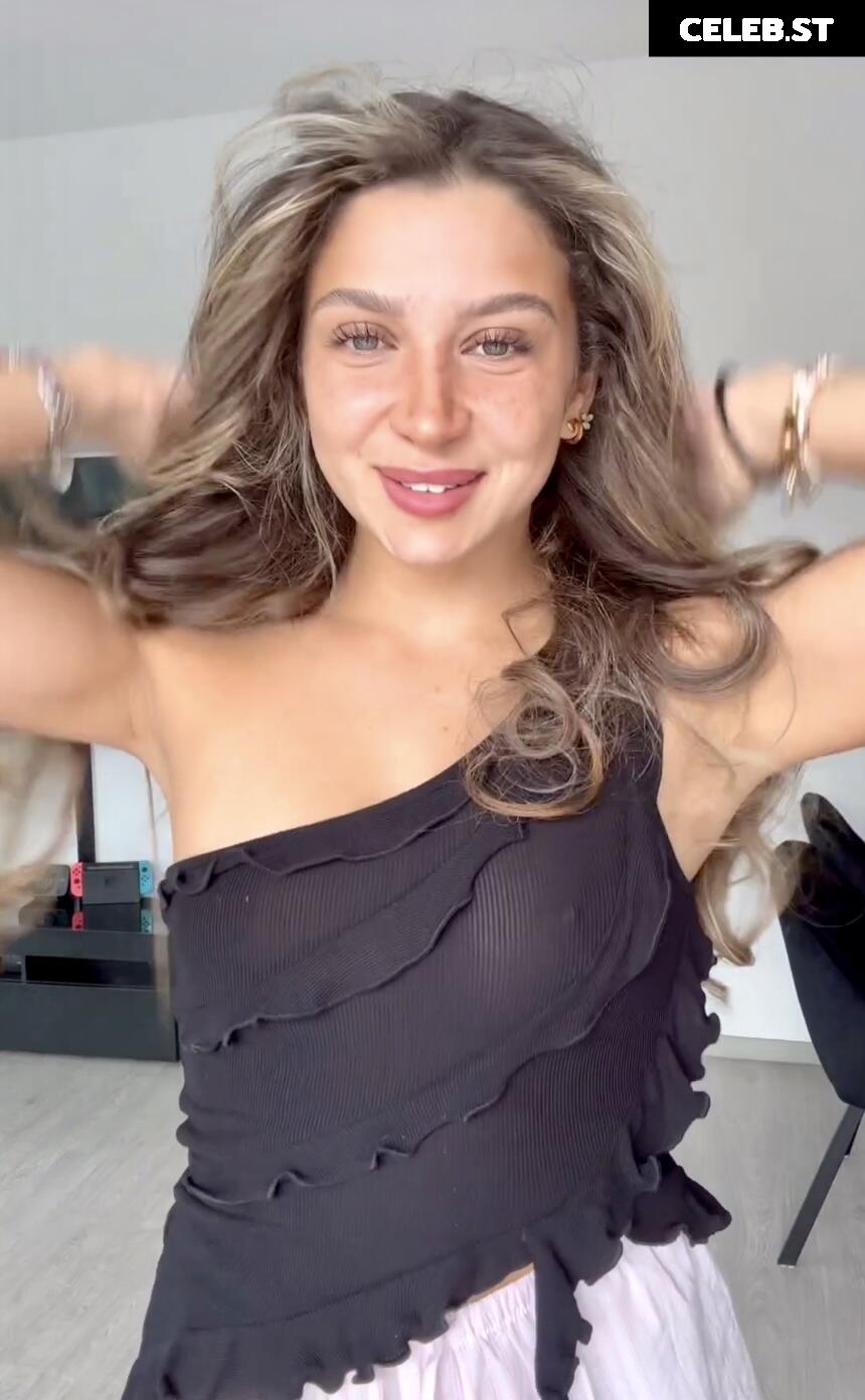 Joana Salamone Image 589598