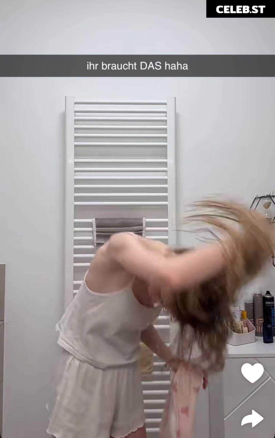 Lea Peach Image 589451