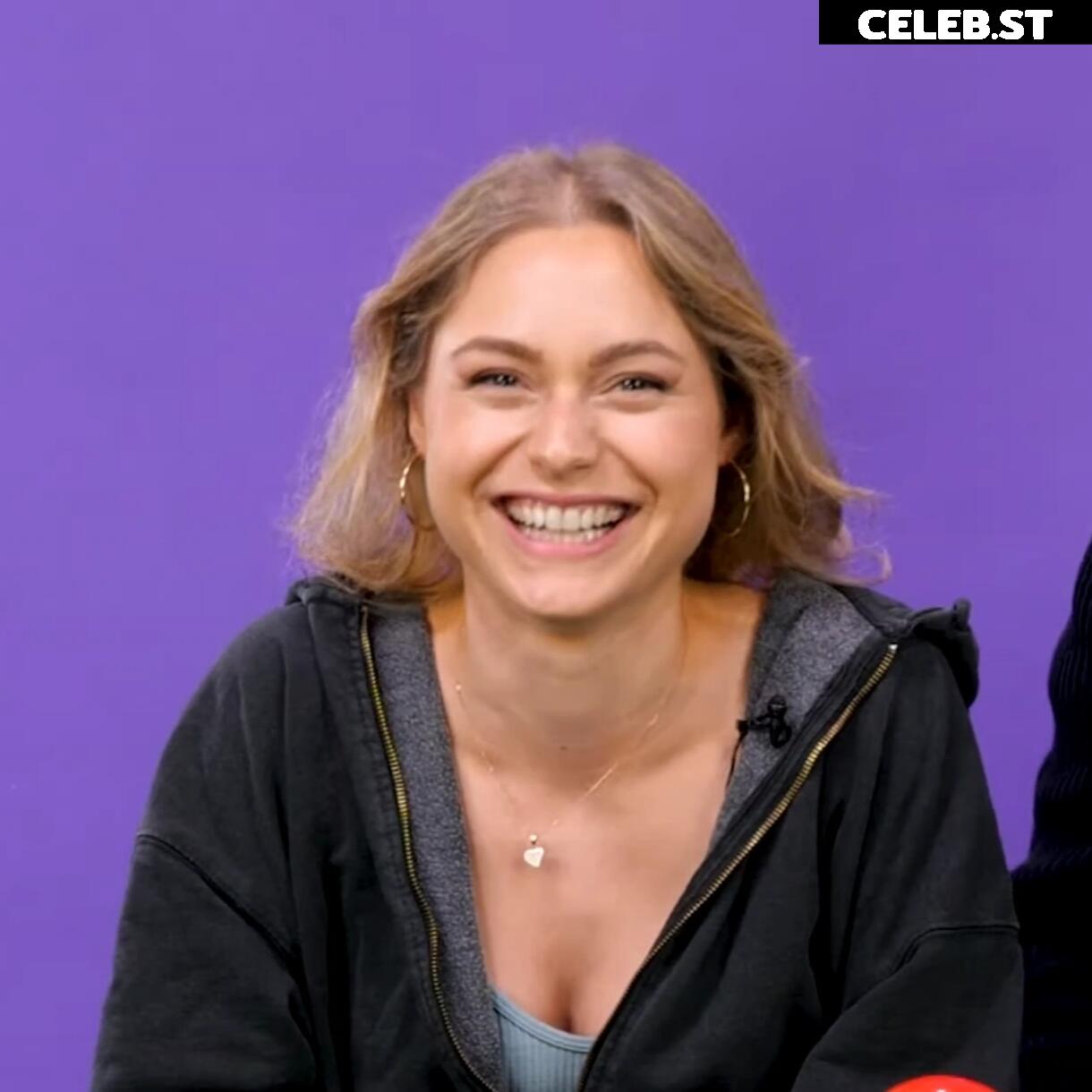 Alina Khani Image 589208