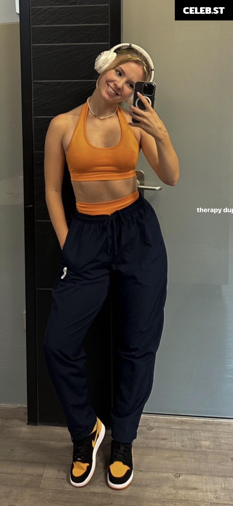 Honey Hannii Image 588560