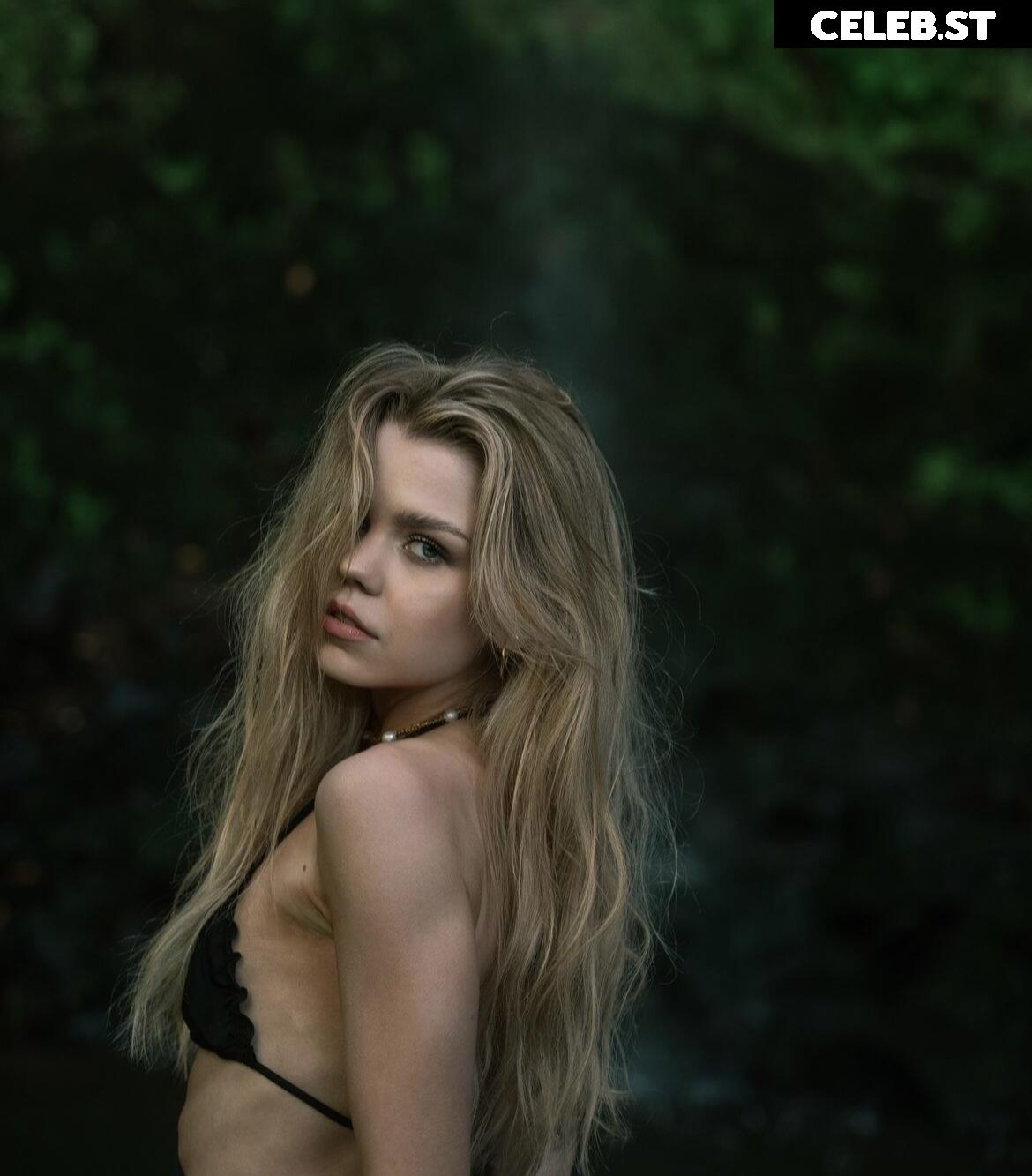 Lea Peach Image 588644