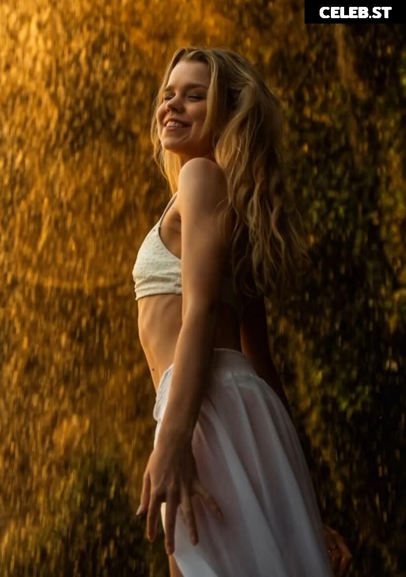 Lea Peach Image 588251