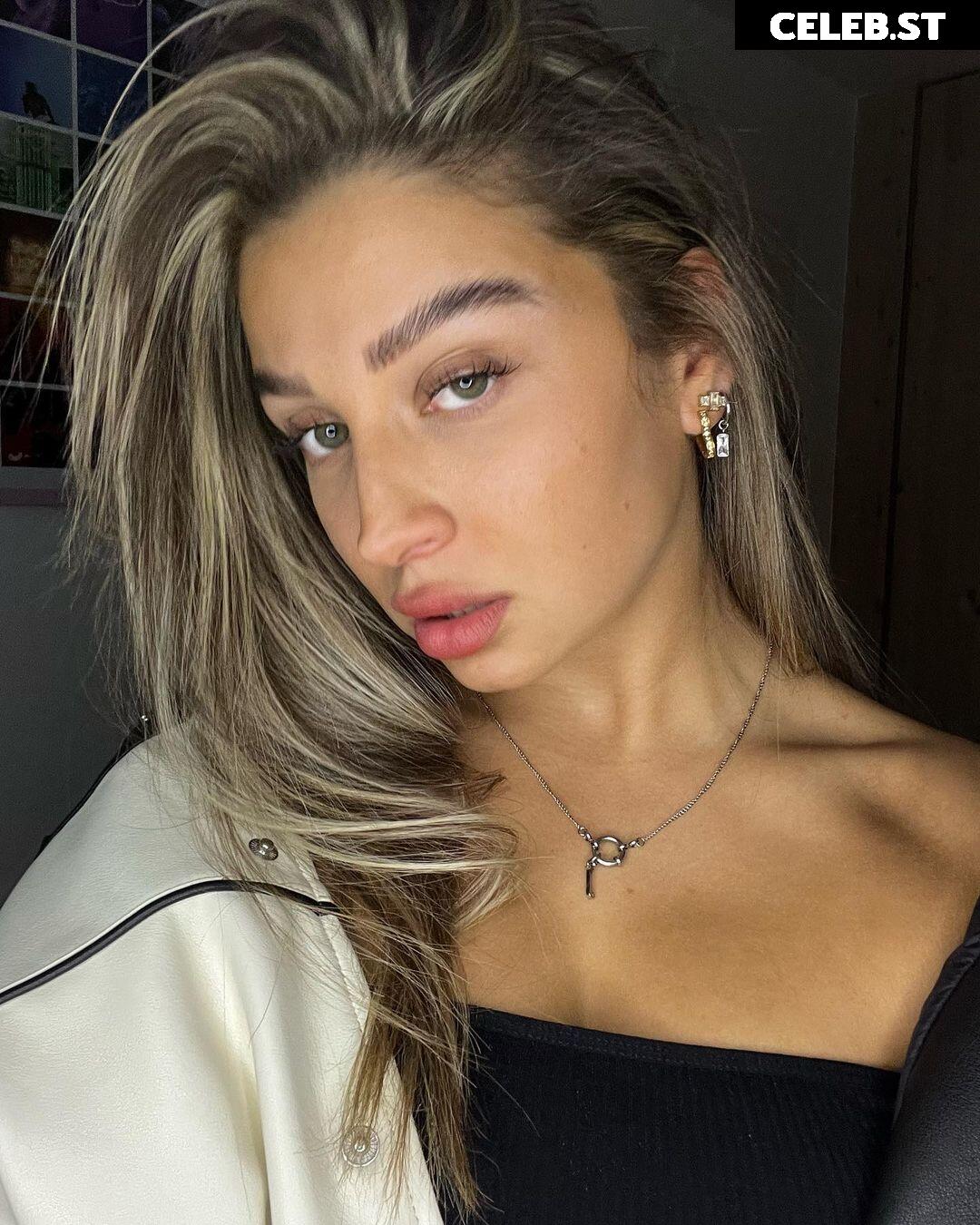 Joana Salamone Image 588048