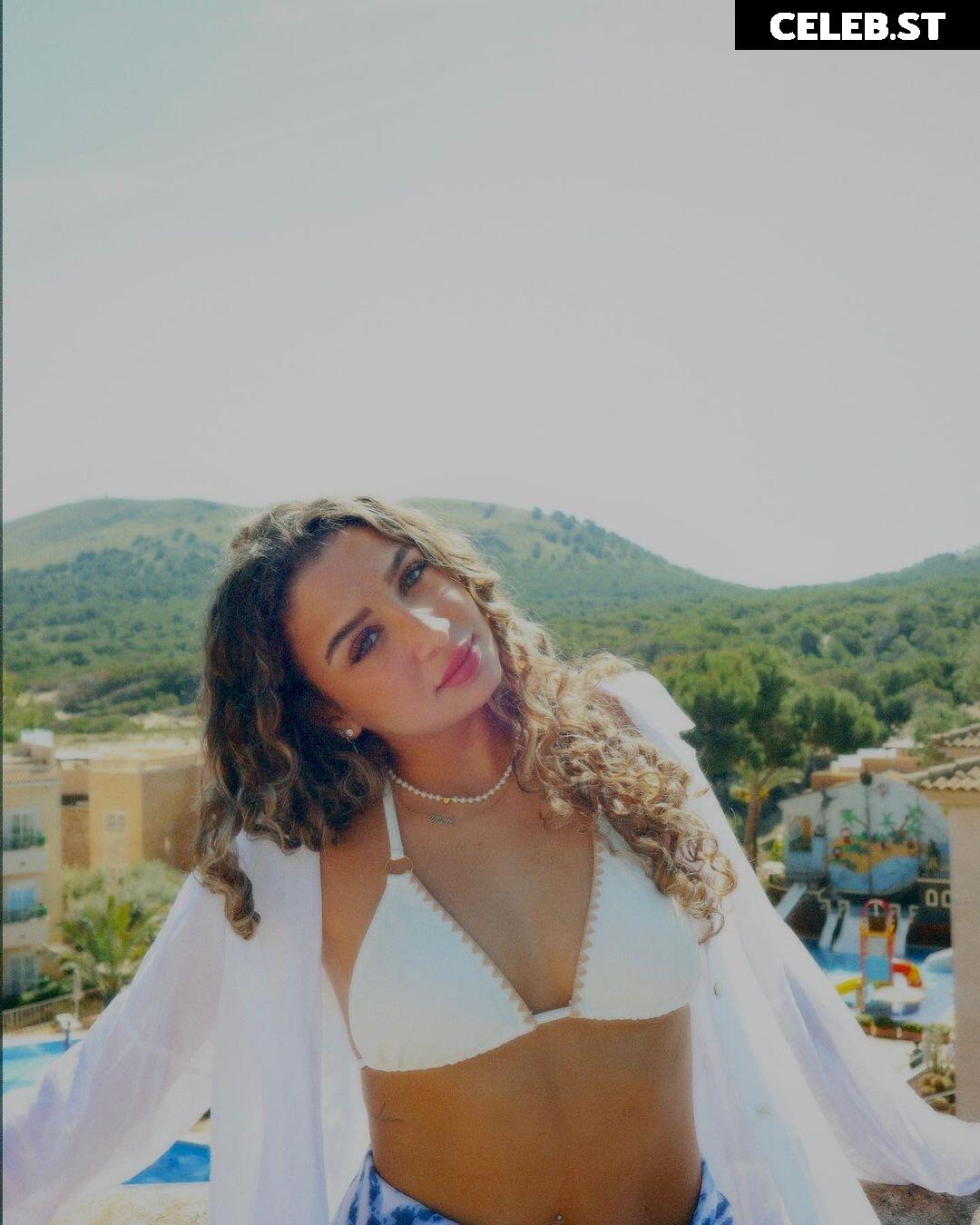 Joana Salamone Image 587545